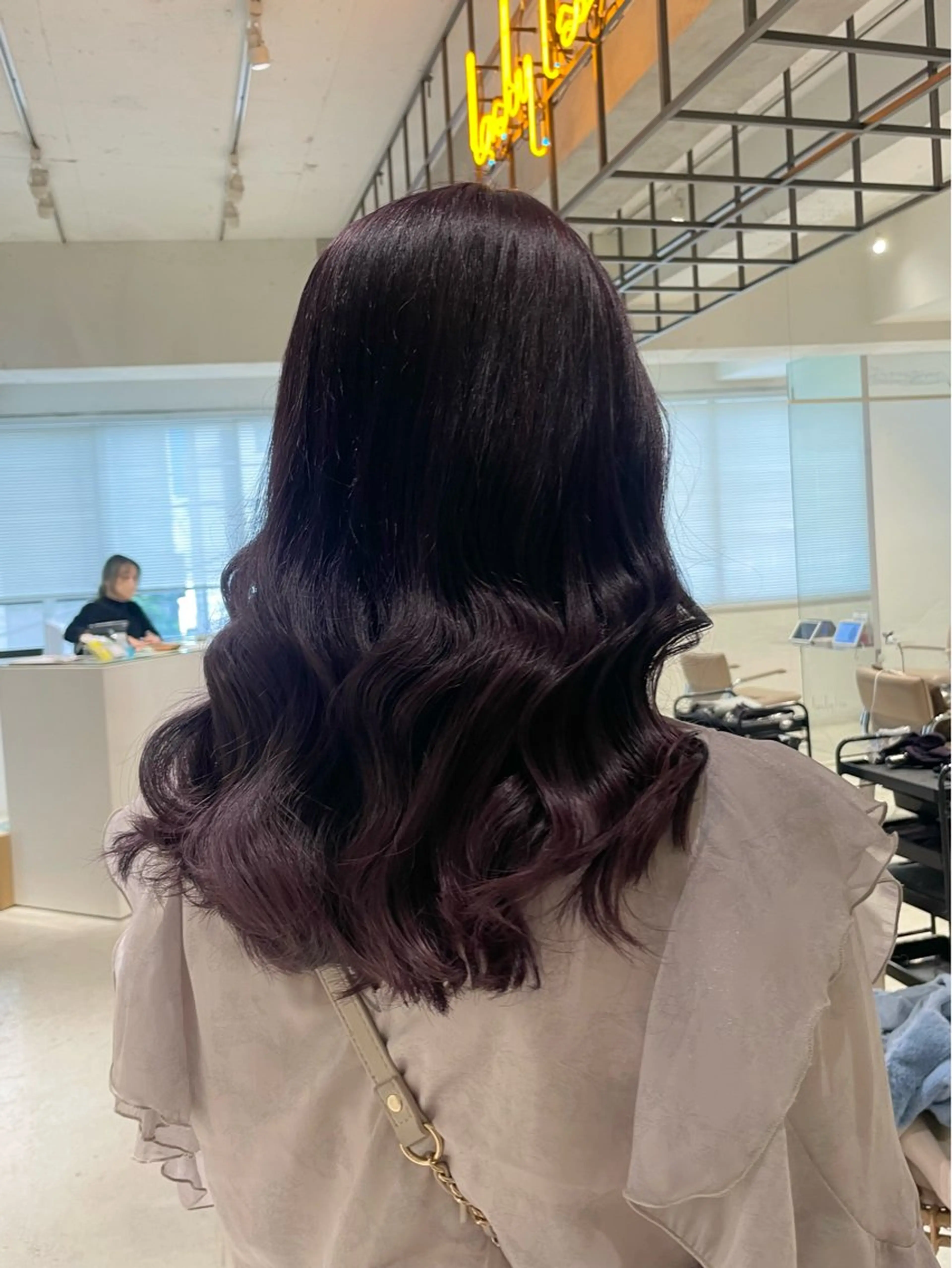 セミロング カラー loely 💞miyuのヘアスタイル