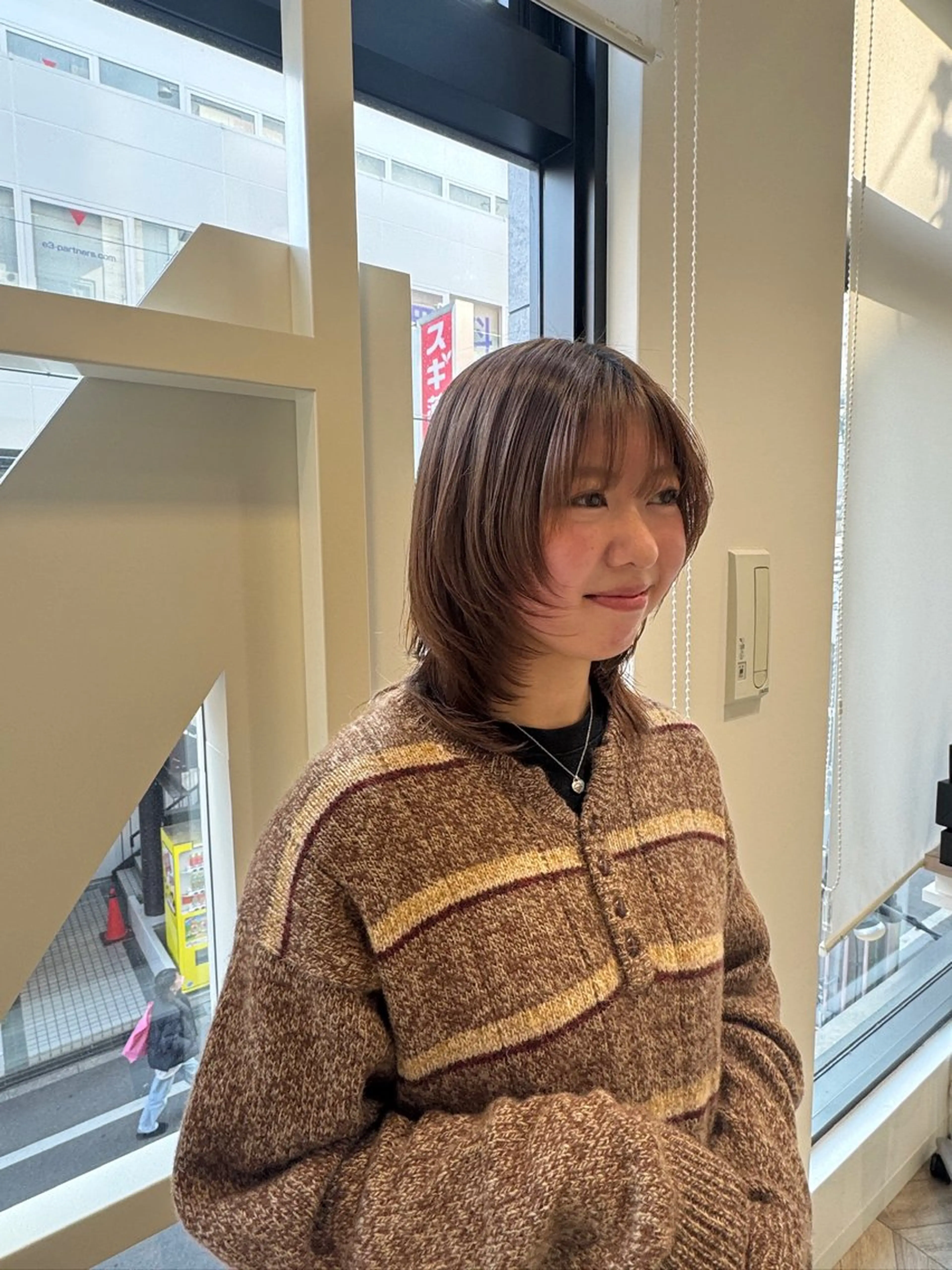 ミディアム カット レイヤー/ウルフカッ ト/𝓡𝓲𝓷🍎のヘアスタイル