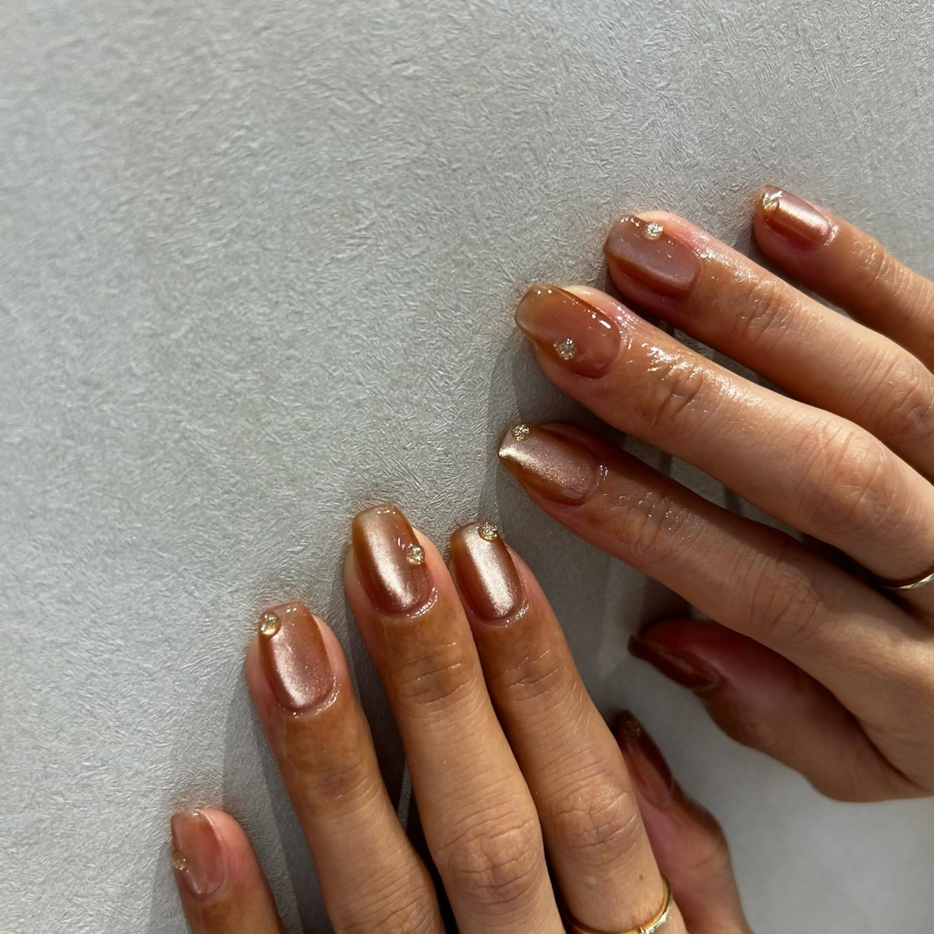 ネイル マグネットネイル ニュアンスネイル ハンドネイル nail&care salon soa所属・soa/美容液ケアで 自爪を育てるネイルのネイルデザイン