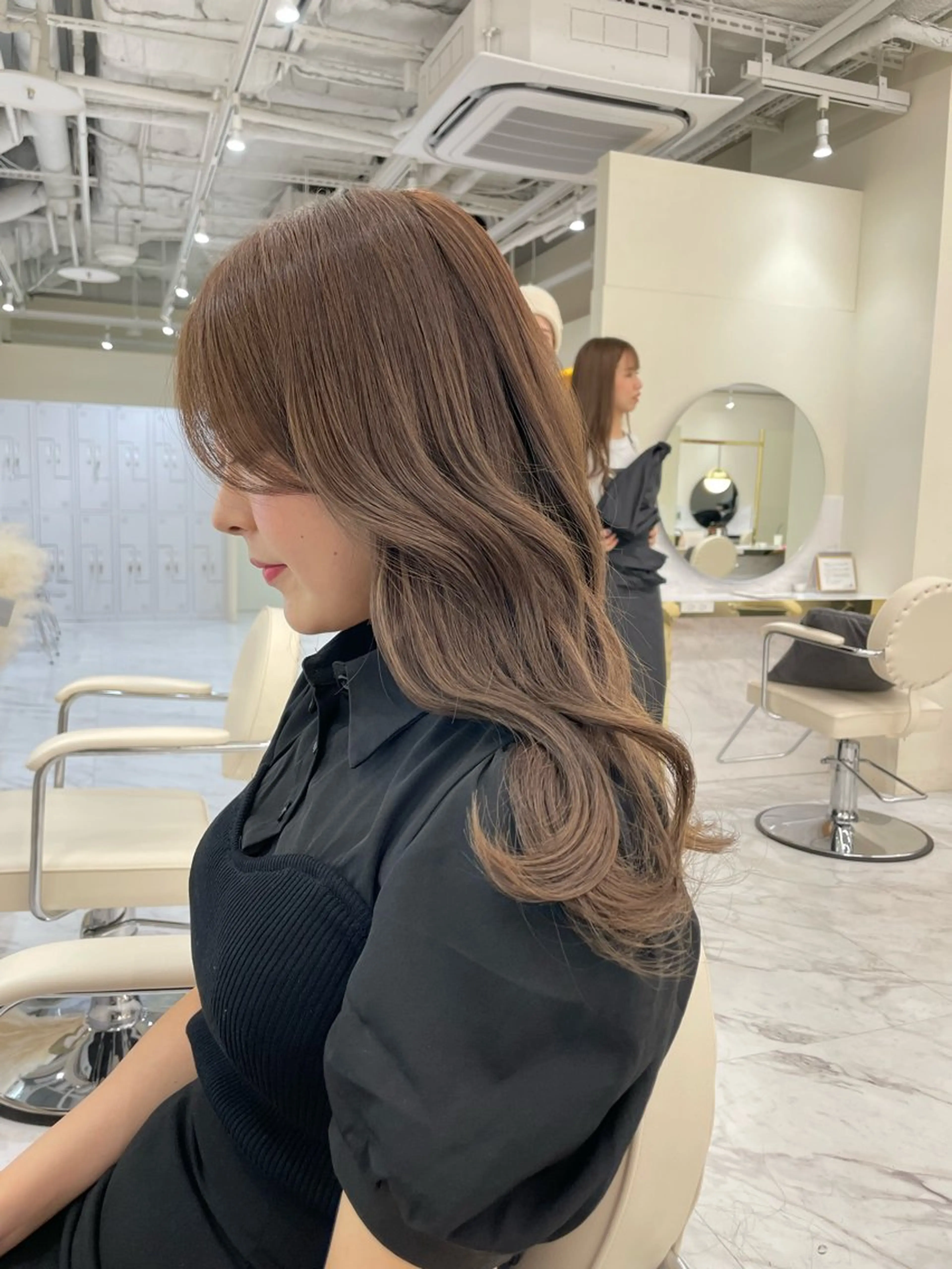 セミロング カラー ヘアアレンジ ベージュカラー ブリーチ ブリーチなしカラー カット ヘアカラー トリートメント 髪質改善特化 🫧松野力也のヘアスタイル