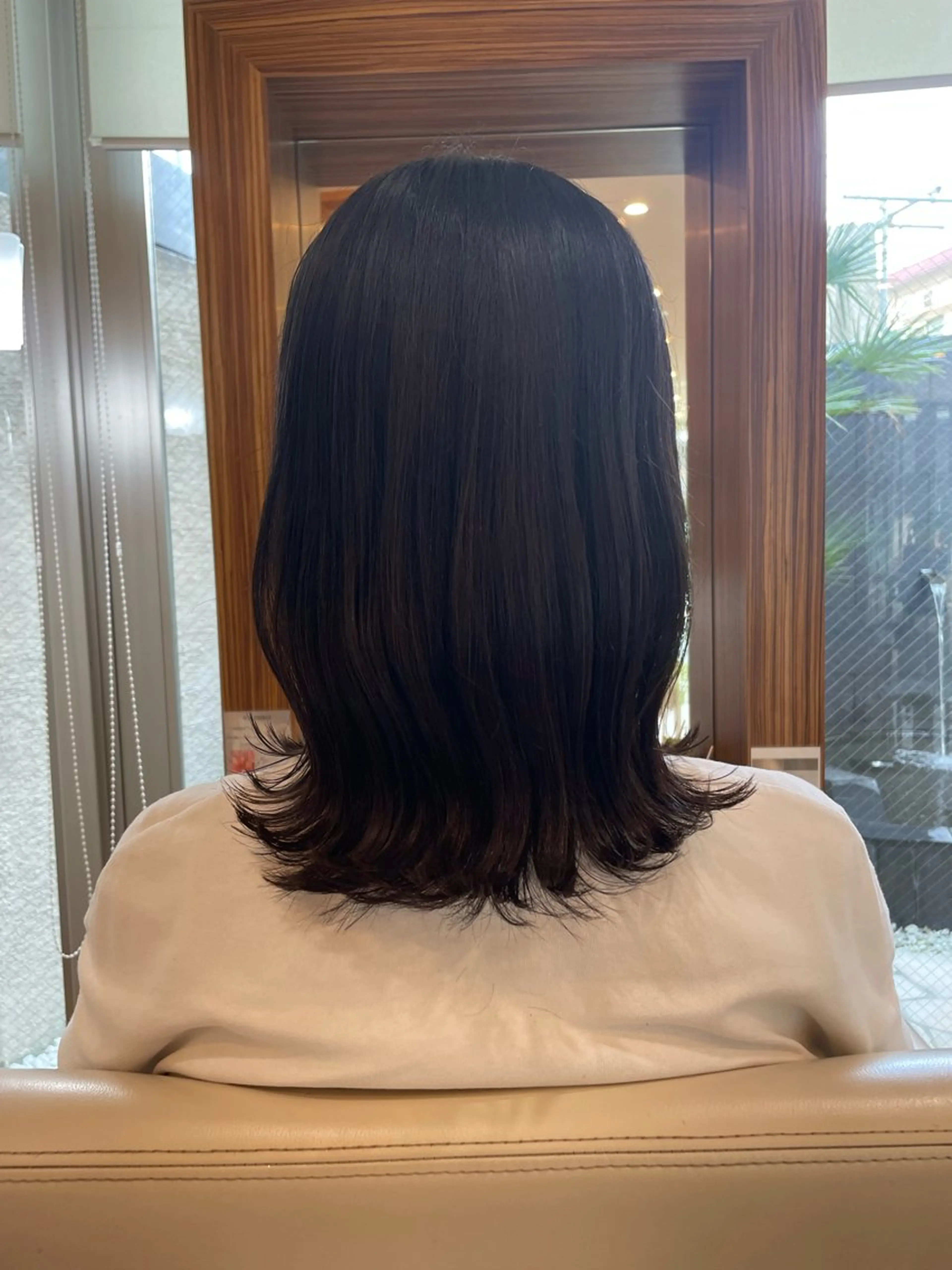 ミディアム 本多 美羽のヘアスタイル