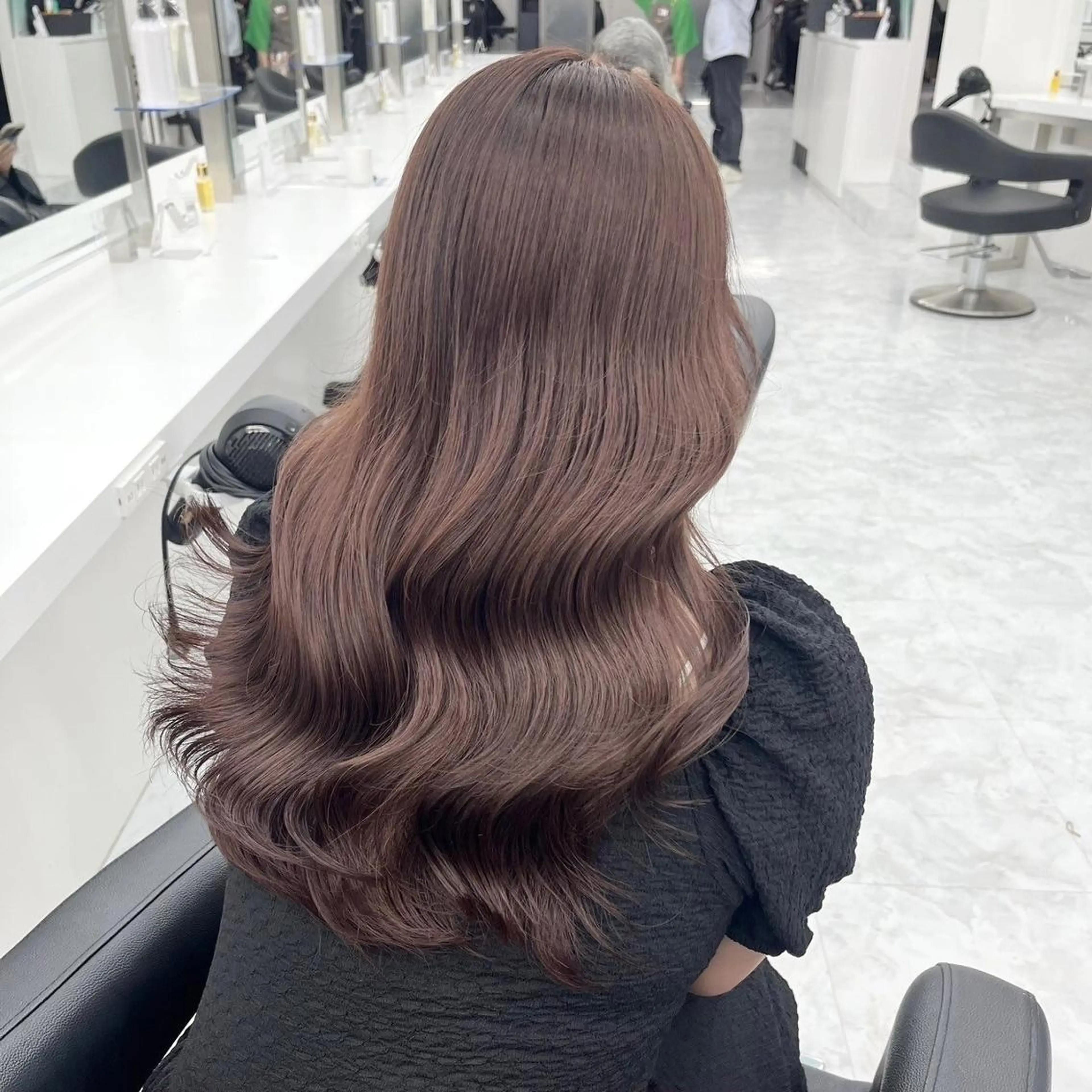 カラー ロング ヘアアレンジ 透明感トレンドヘア 🎀なるみ🎀のヘアスタイル