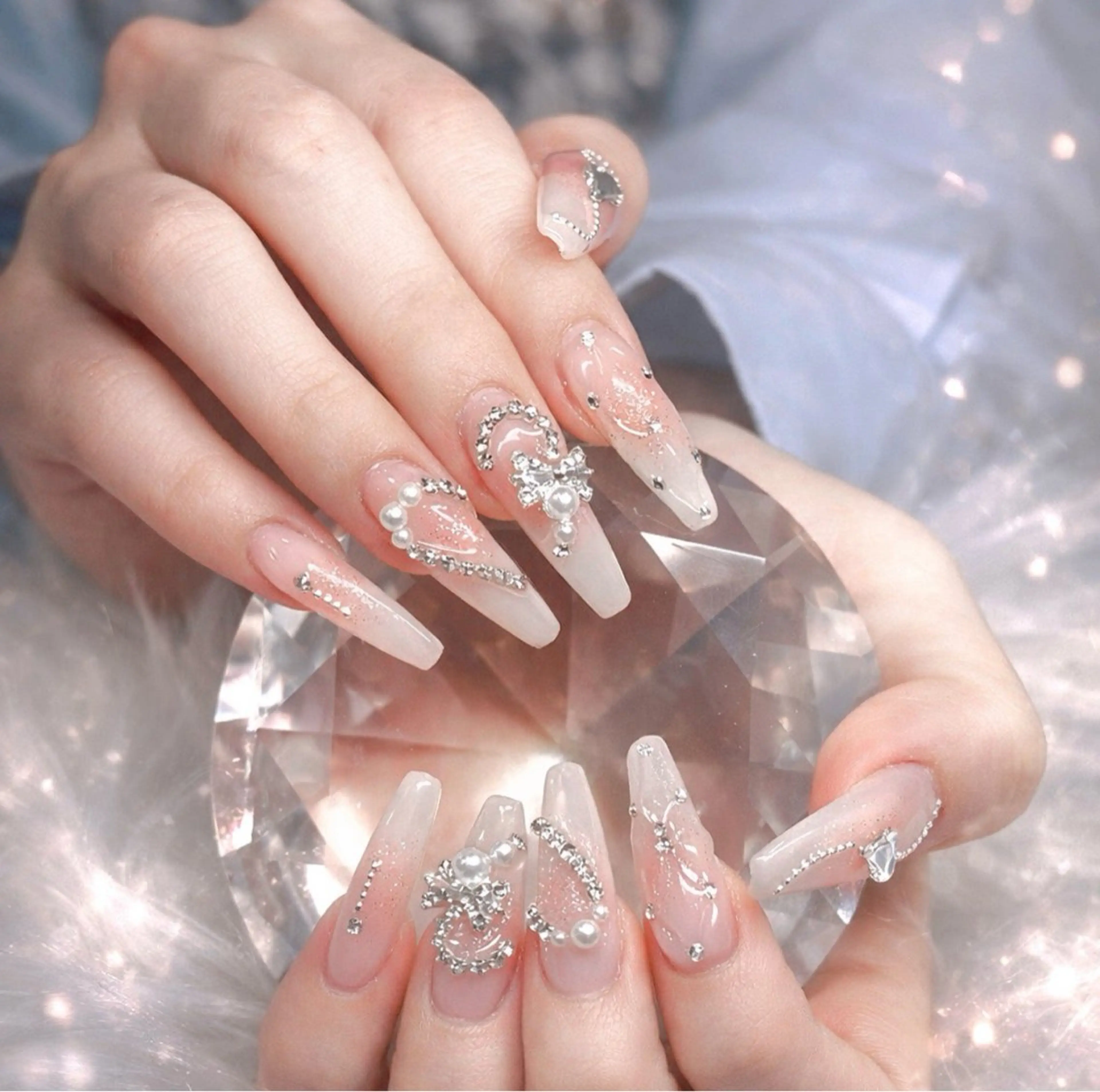 ネイル 長さ出し フレンチネイル 韓国ネイル レース マグネットネイル ハンドネイル 波 なみのネイルデザイン