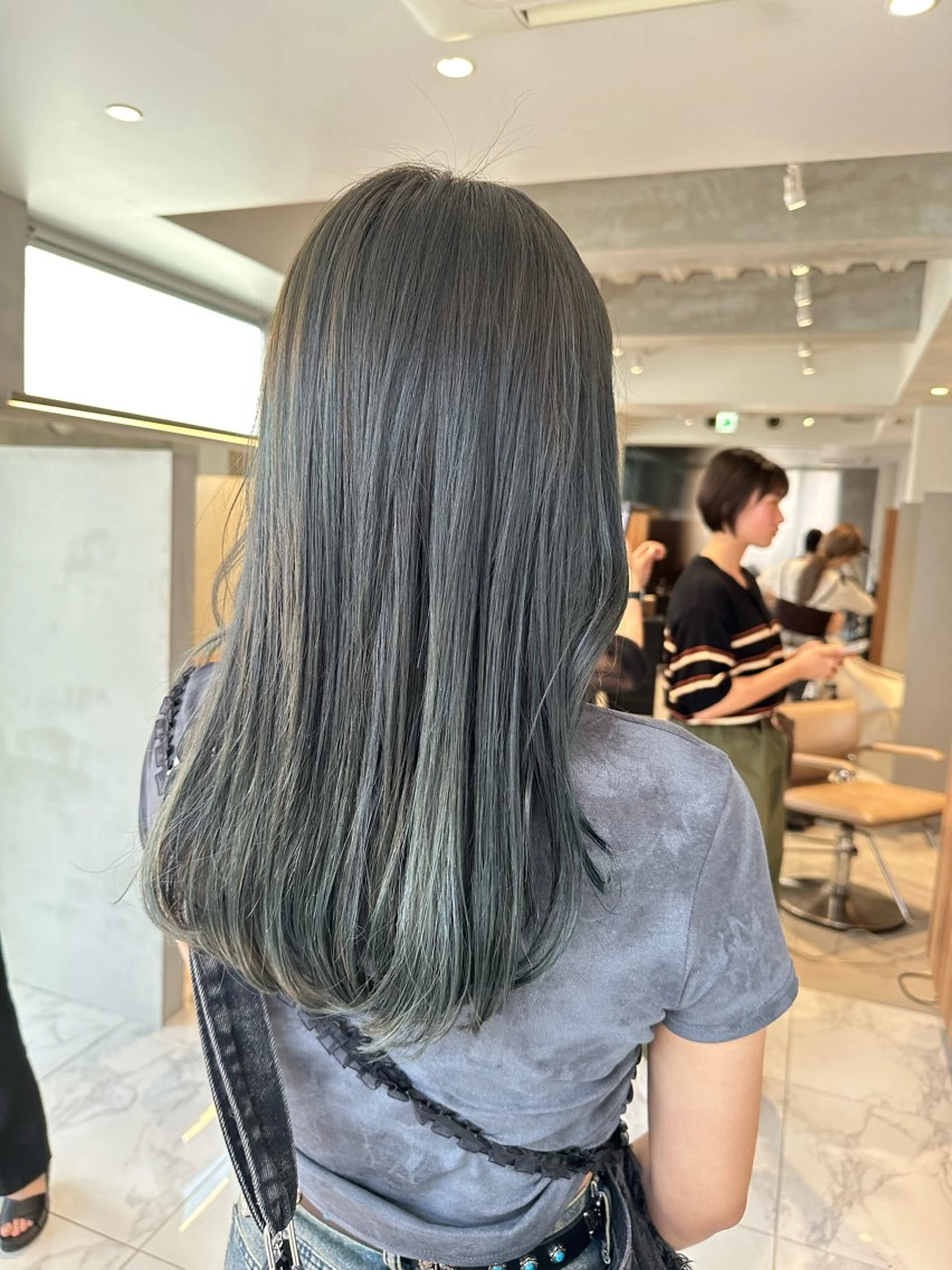 ロング ヘアカラー トリートメント ヘッドスパ ヘアセット 透明感モテ艶髪カラー Gallicaイリサのヘアスタイル