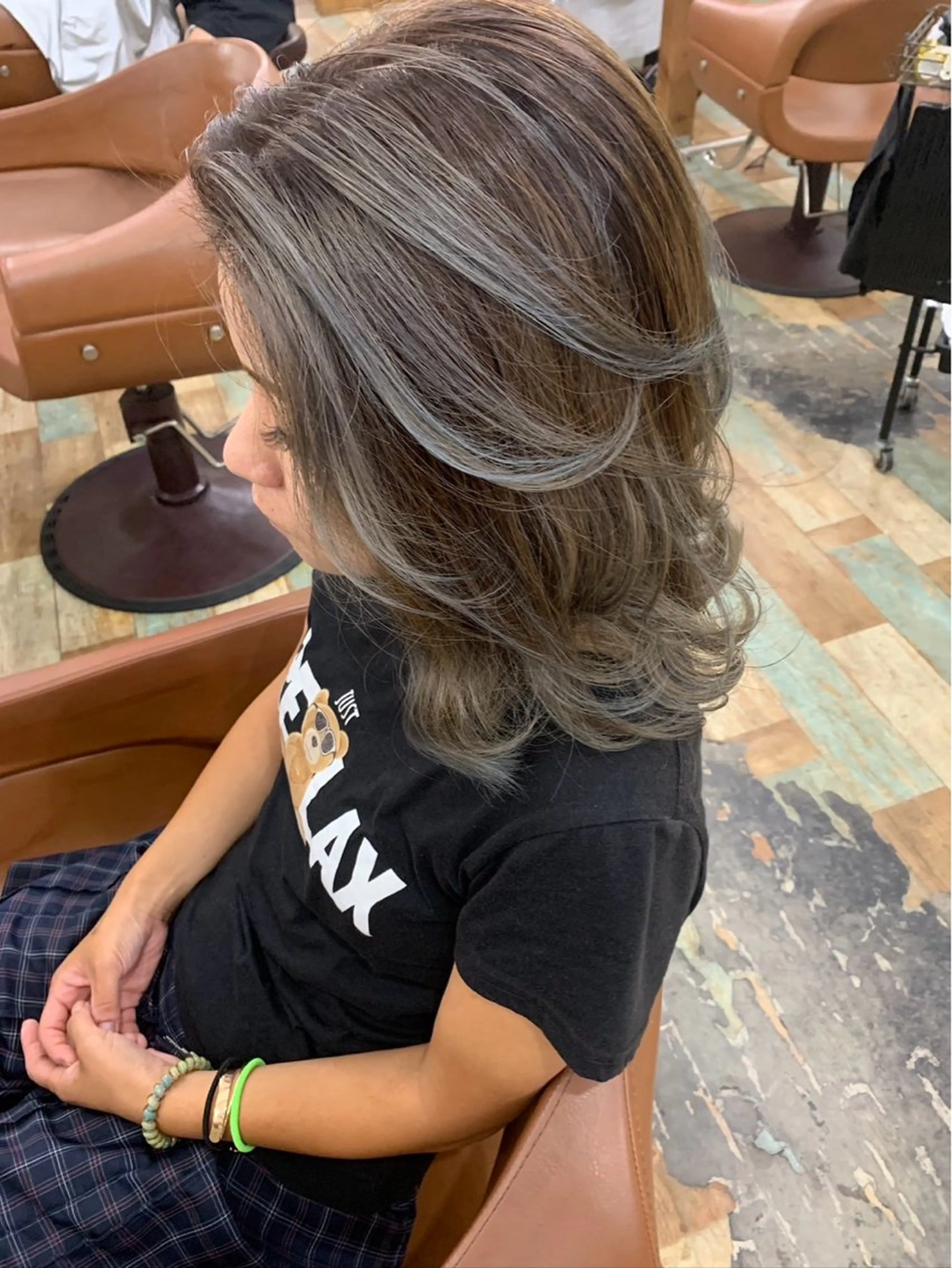 ミディアム カラー Hair's RooMのヘアスタイル