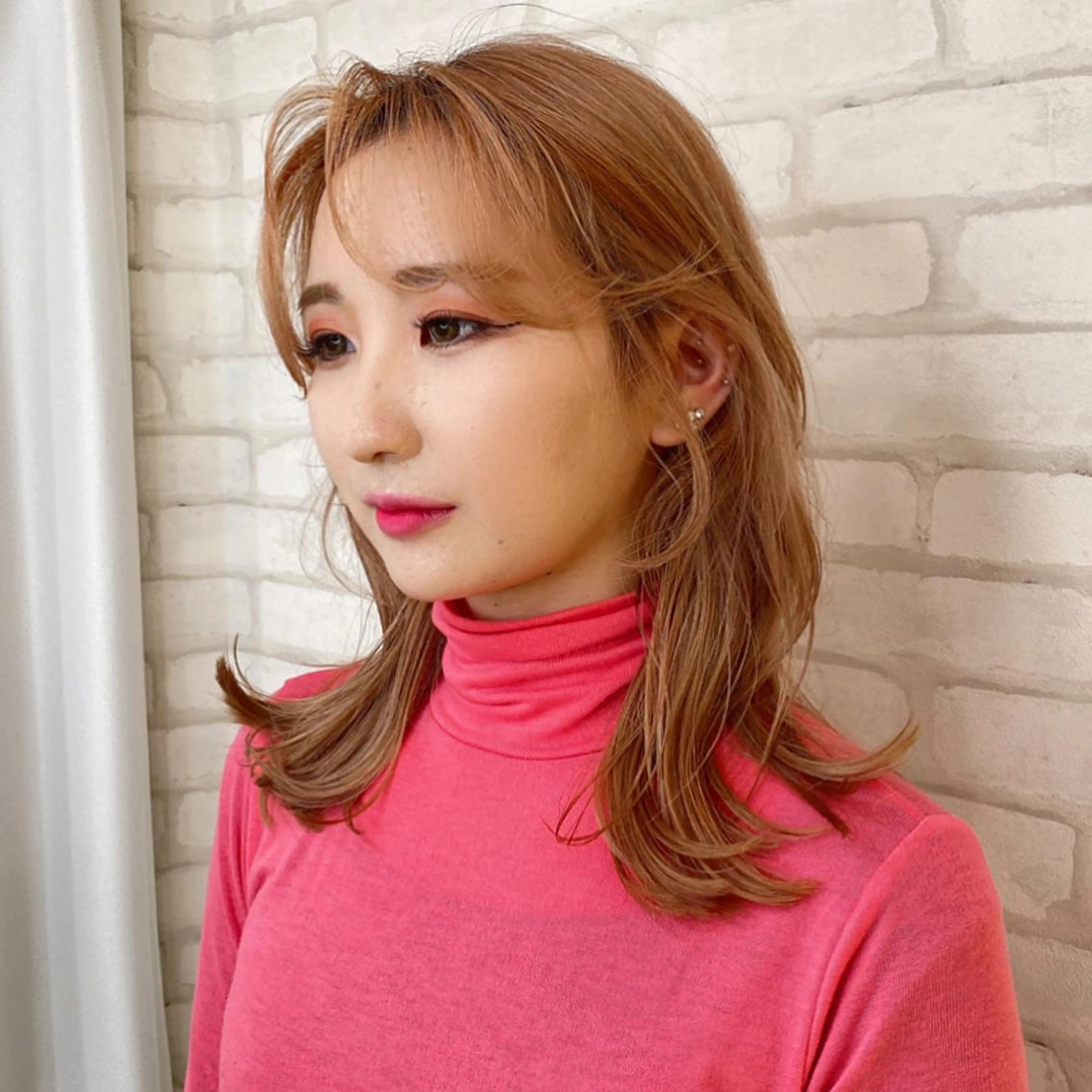 ミディアム カラー abilita AZUSAのヘアスタイル