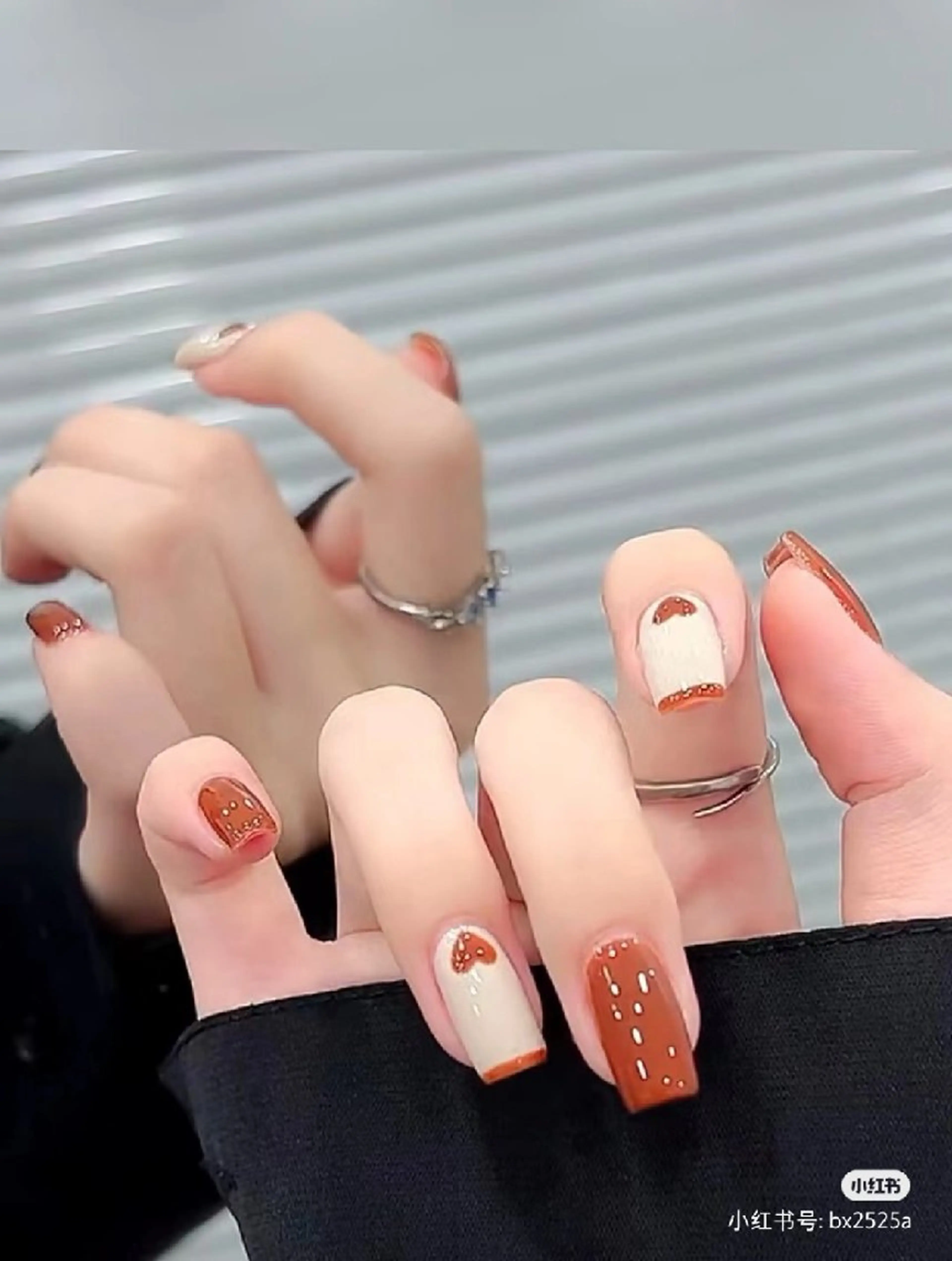 ネイル Theone栄店 伊藤のネイルデザイン