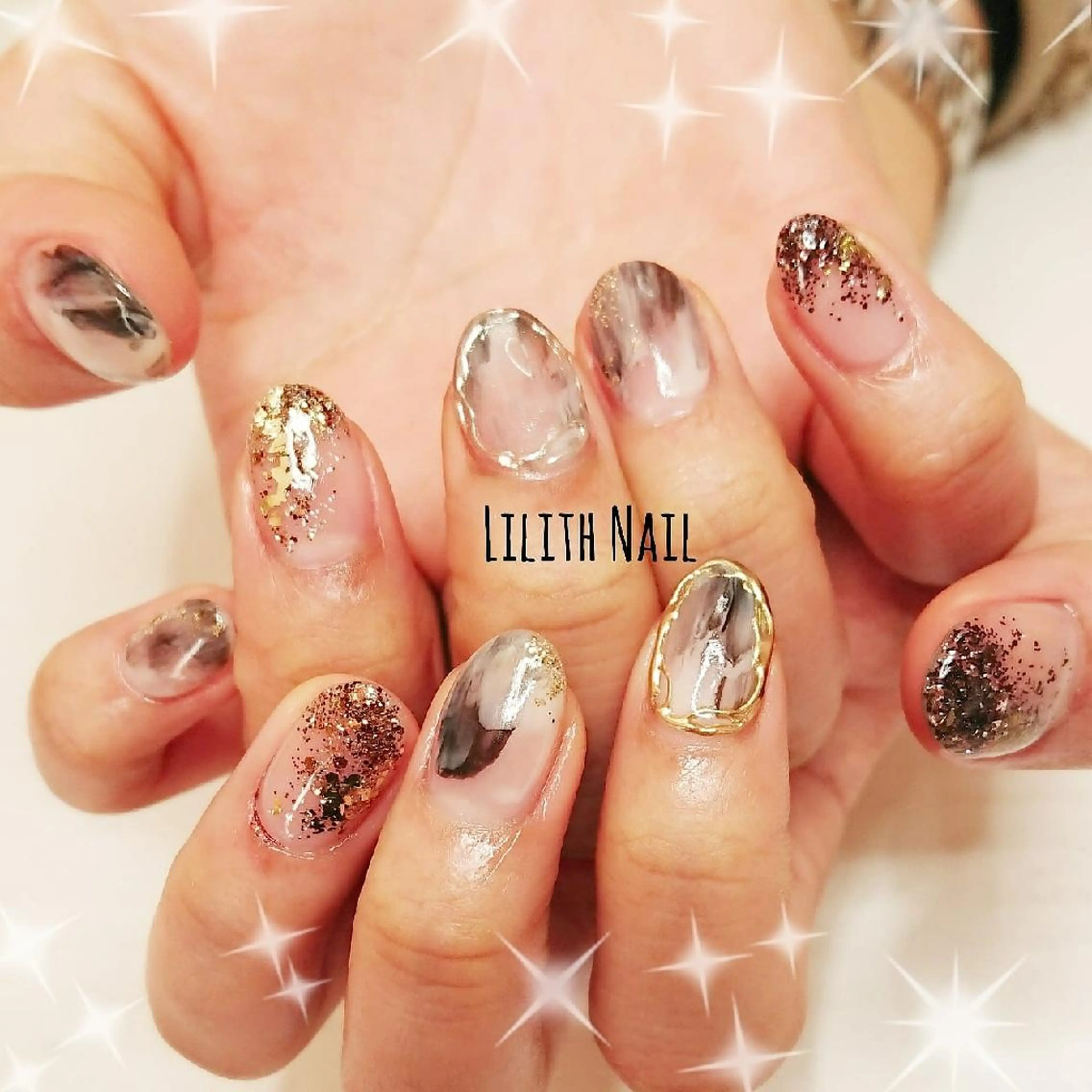 ネイル ラメ(グリッター) ニュアンスネイル ハンドネイル Lilith Nailのネイルデザイン