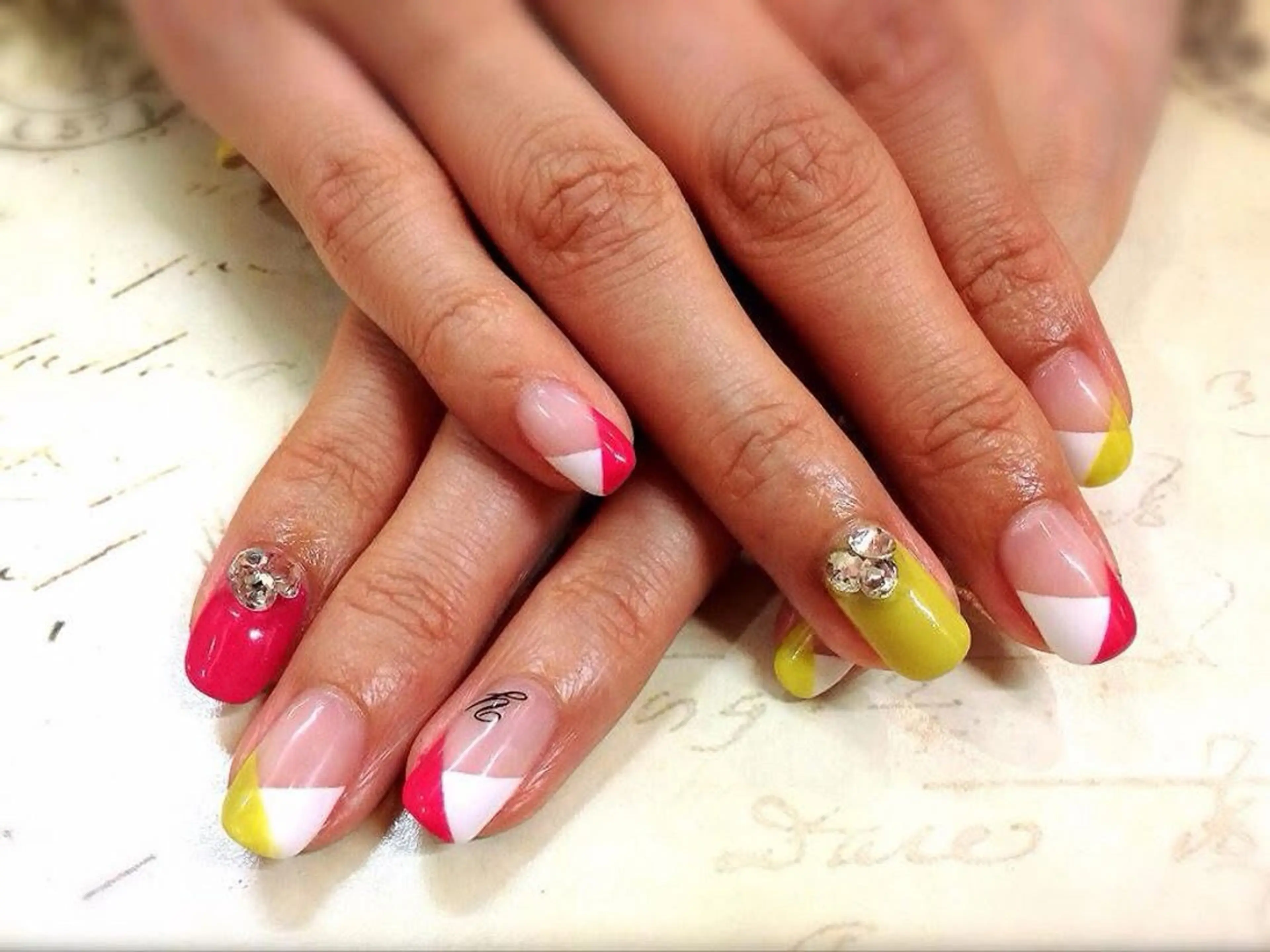 ネイル LOOPS目黒店所属・LOOPS目黒店 まなみのネイルデザイン