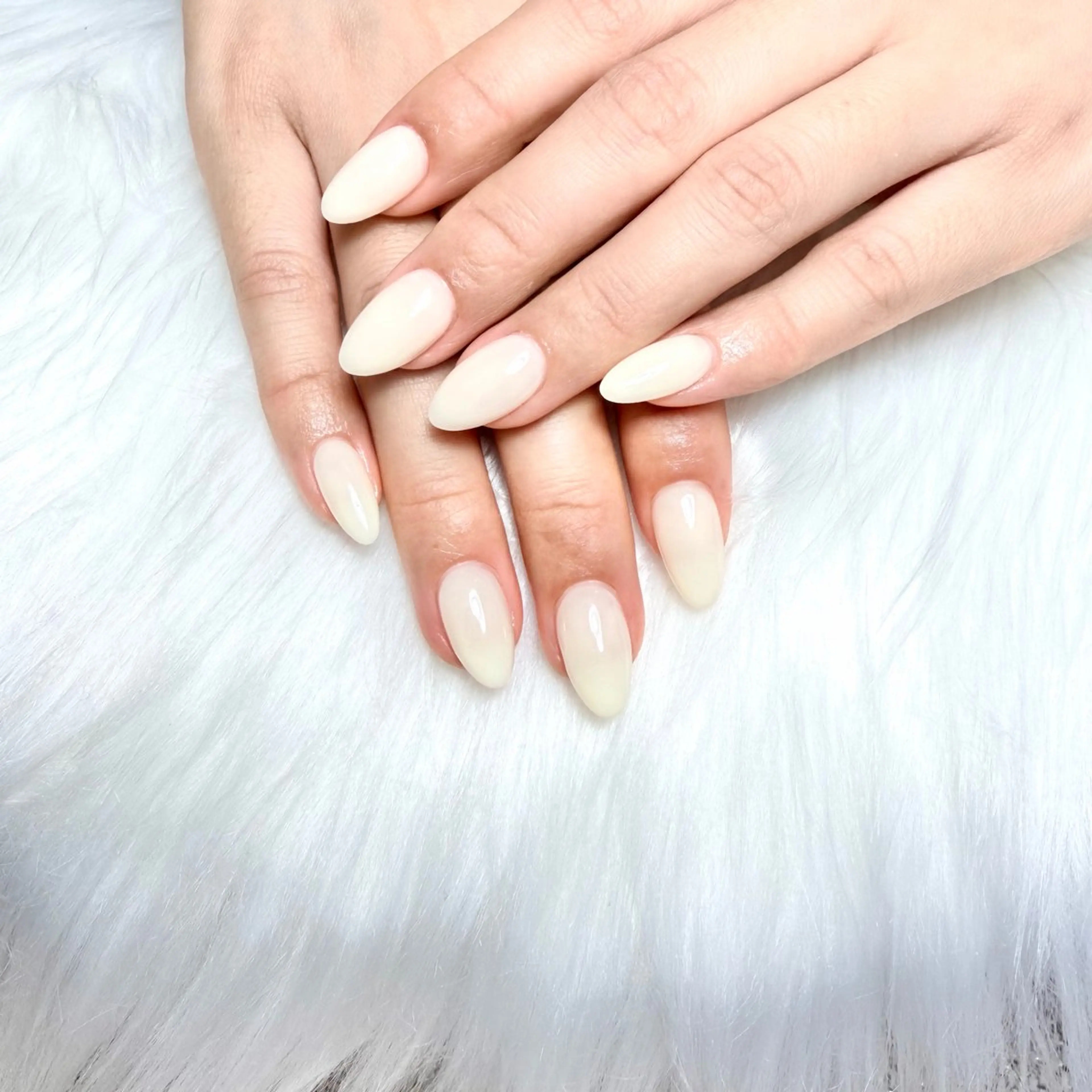 ネイル ジェルネイル ロングネイル ニュアンスネイル ワンカラーネイル シンプルネイル Kora Nailのネイルデザイン