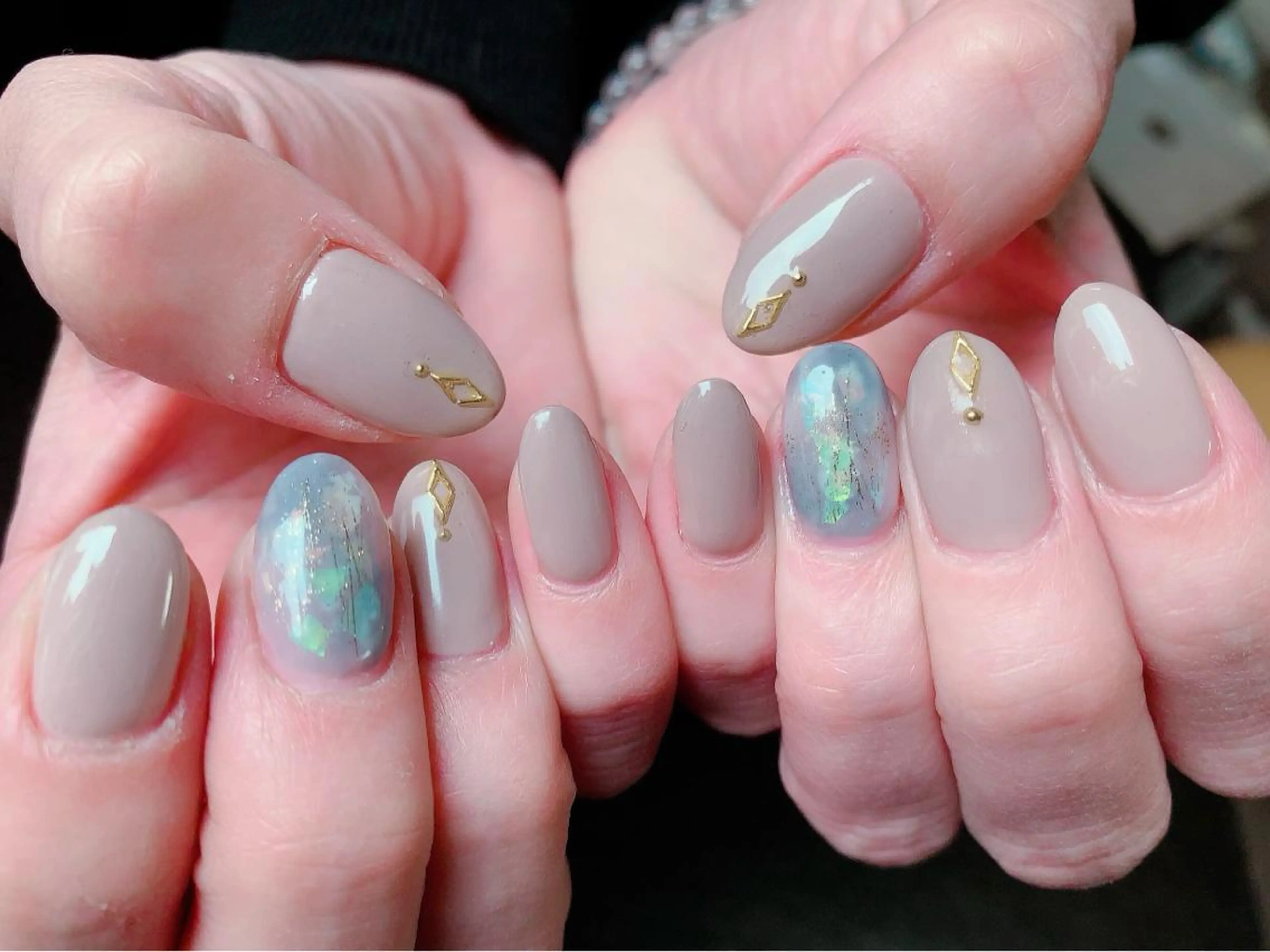 ネイル ﾌｨﾙｲﾝ専門ﾈｲﾙｻﾛﾝ彩 博多駅前店所属・ネイルサロン 彩 irodoriのネイルデザイン