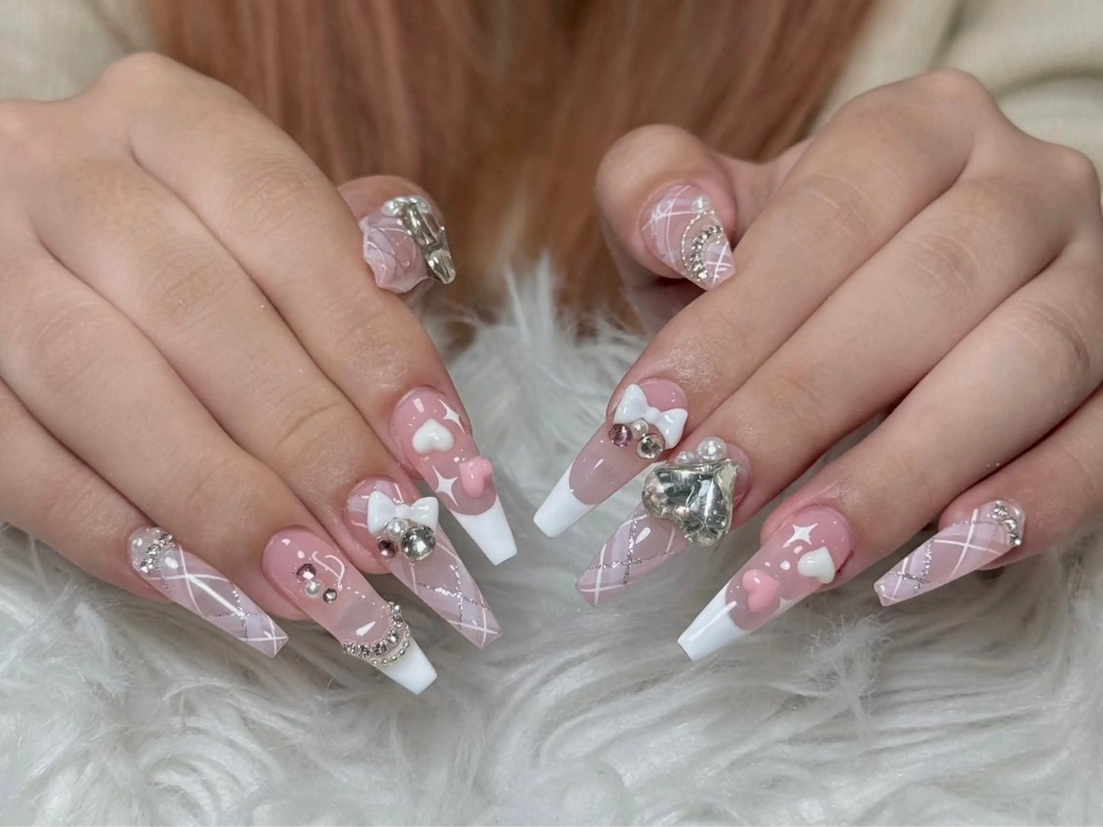 ネイル ボルドー ブラウン チークネイル ドット フットネイル Julli NailStudioのネイルデザイン