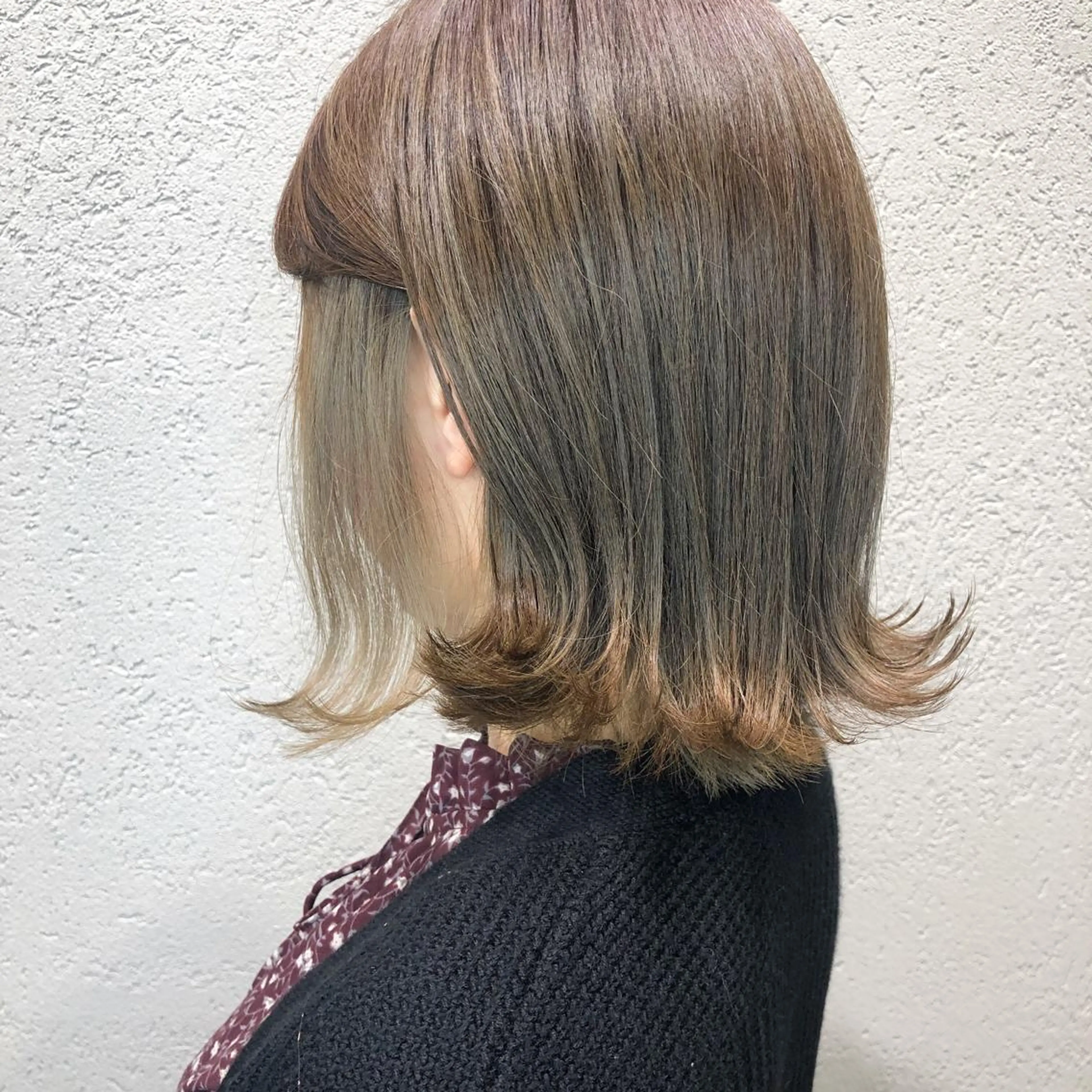 セミロング AKANE 【zina新宿】のヘアスタイル