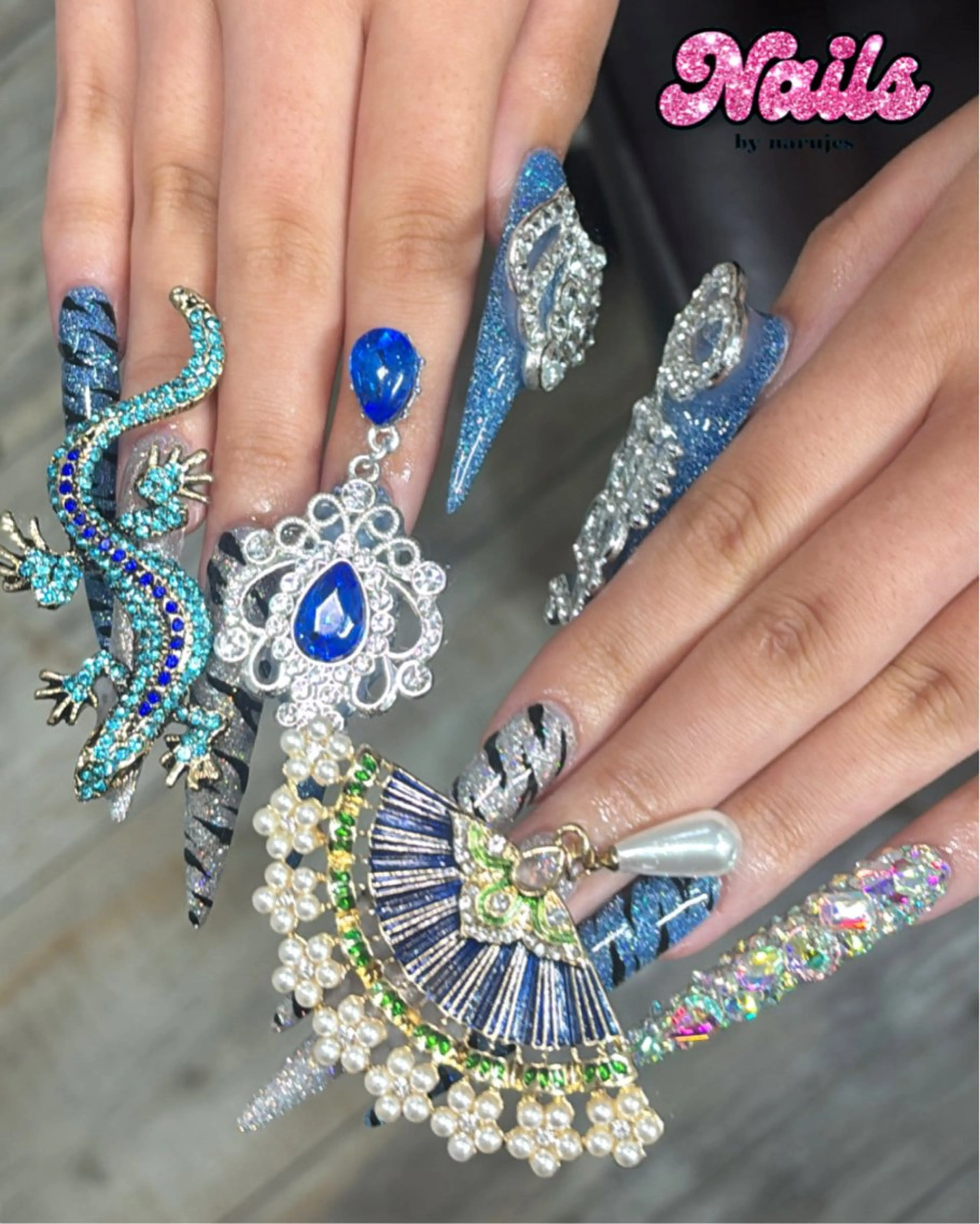 《祝🌸成人🈹》ロングネイルやり放題の写真