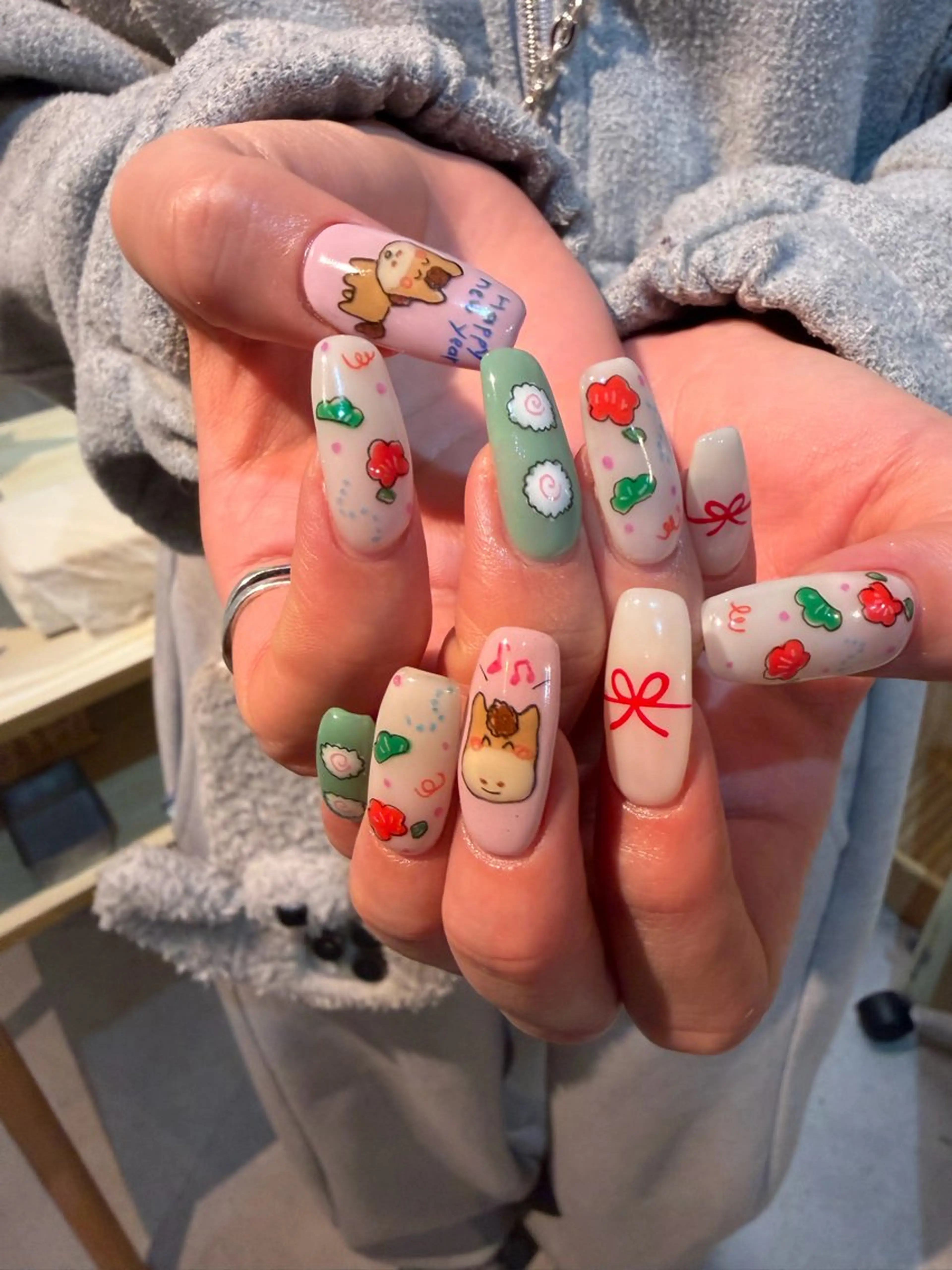 ネイル ハンドネイル AOI✩⡱ y2kネイルのネイルデザイン