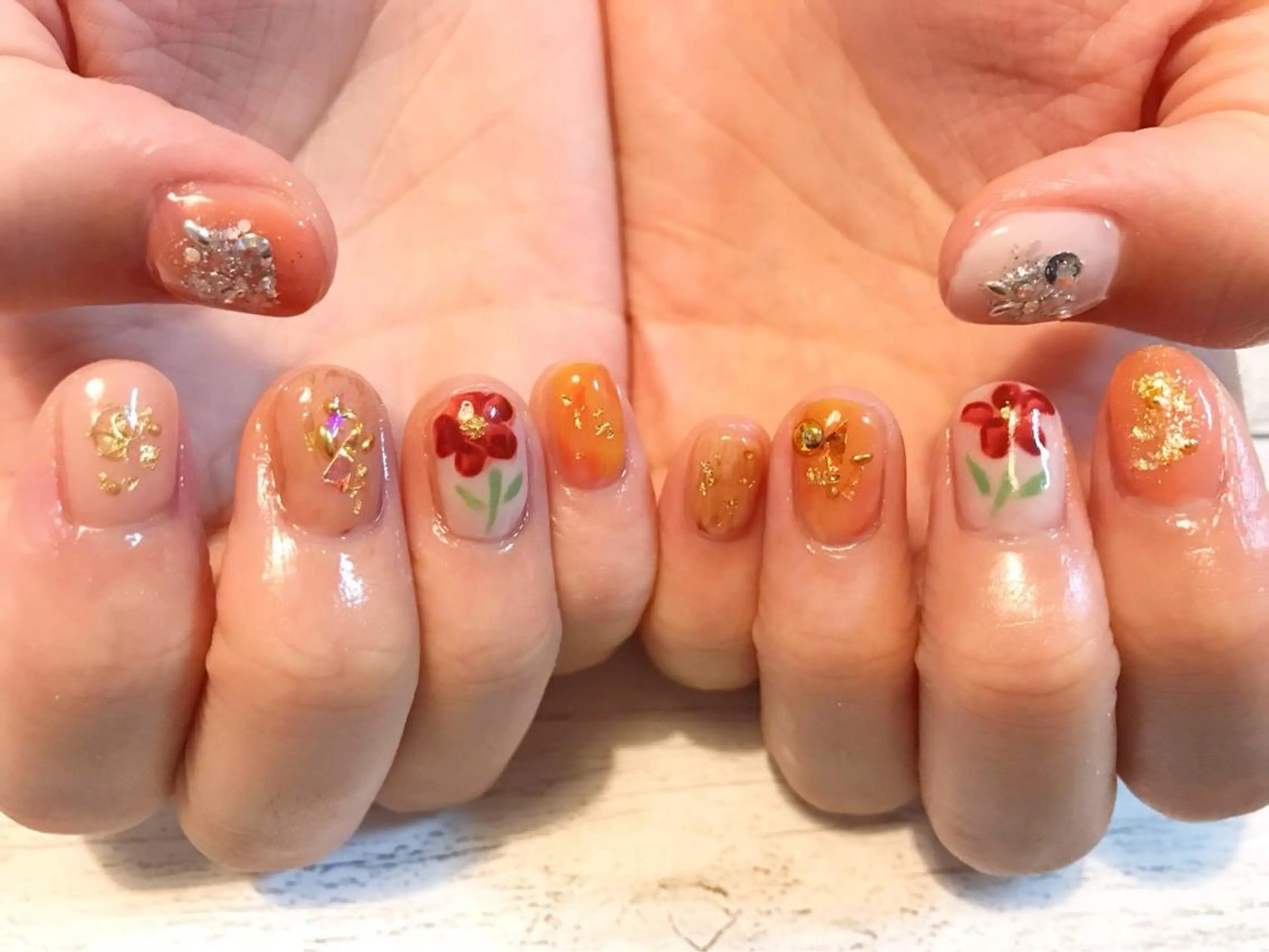 ネイル ニュアンスネイル ハンドネイル フットネイル GéRanium Harukaのネイルデザイン