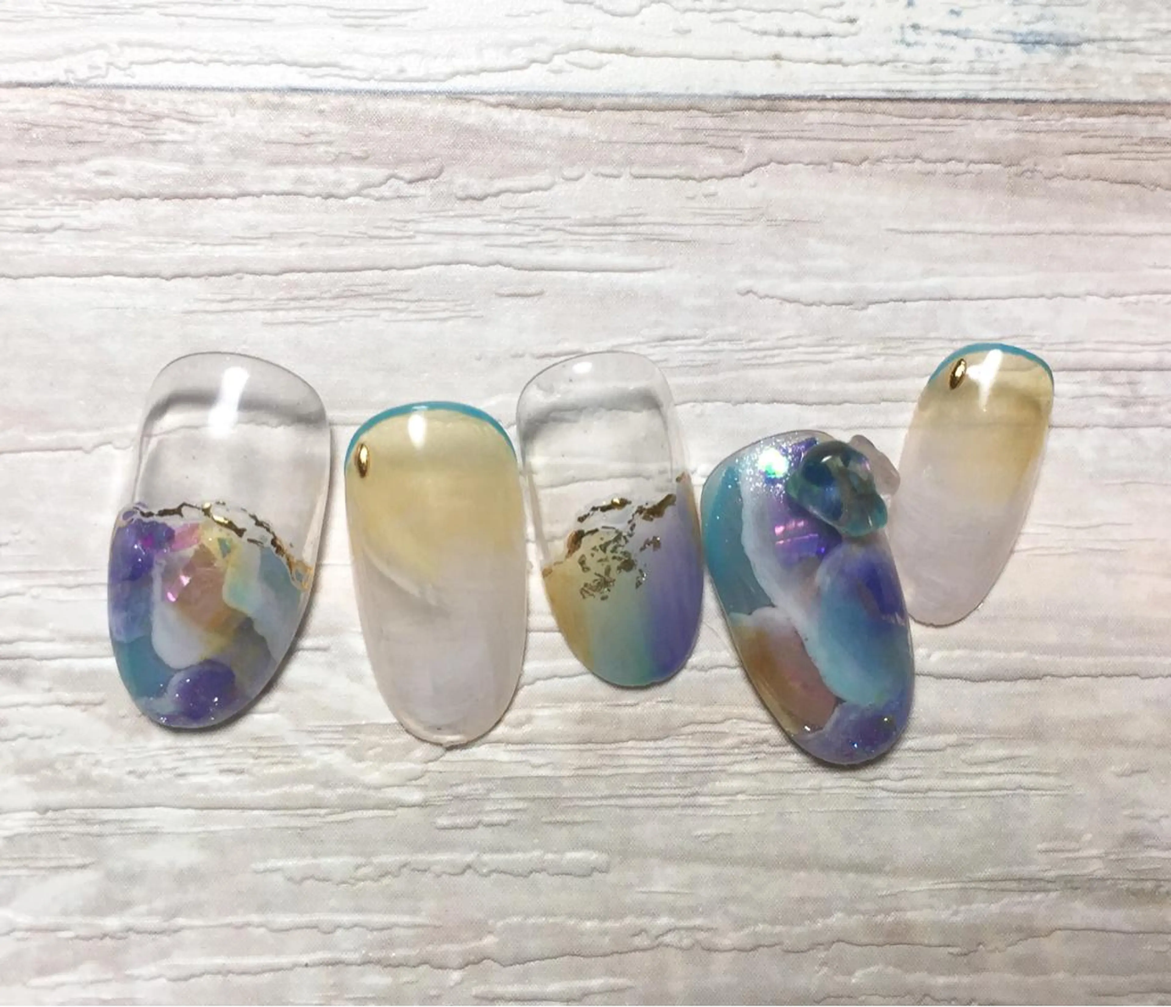 ネイル ハンドネイル ネイルサロン アティロン所属・ネイルサロン アティロンのネイルデザイン