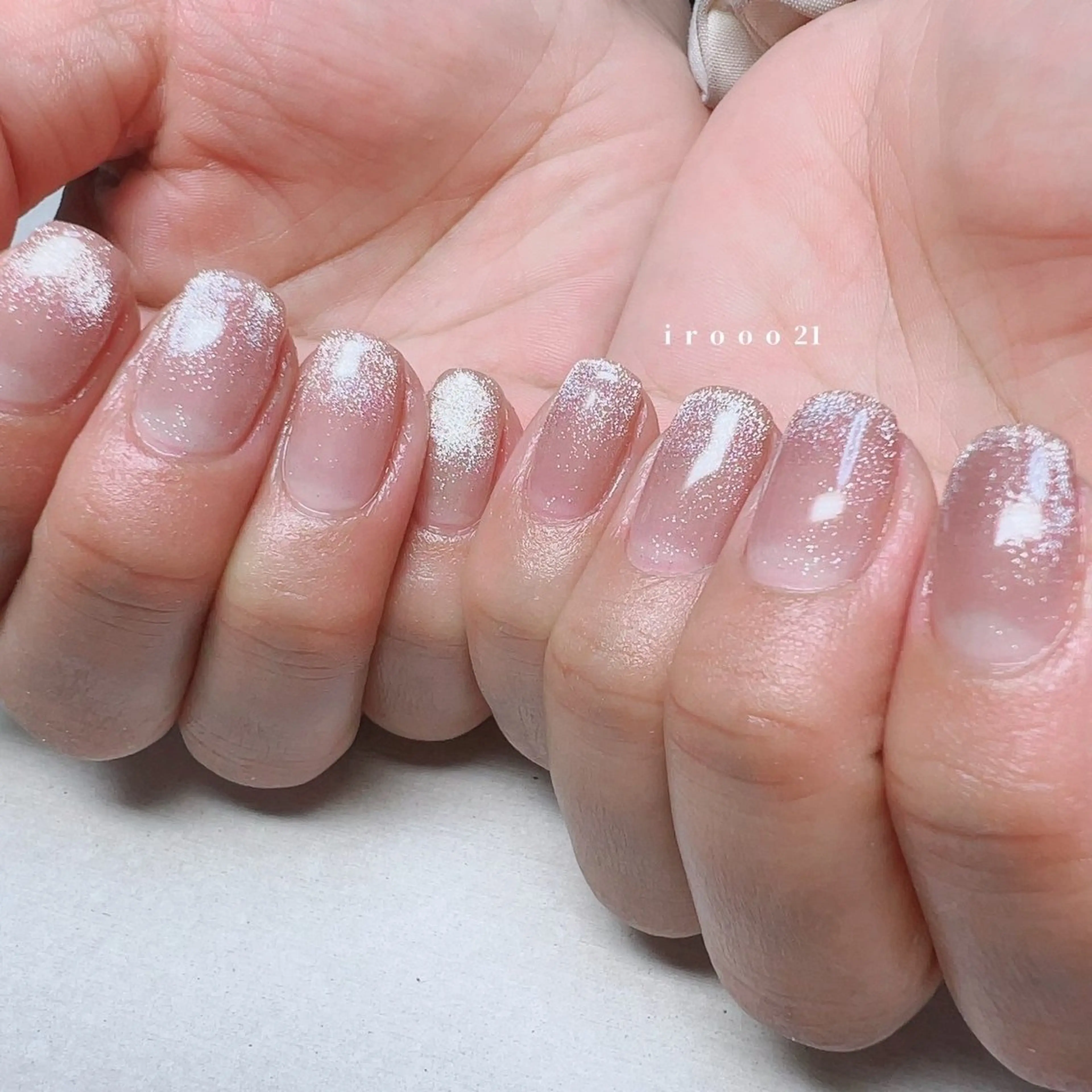 ネイル グラデーション マグネットネイル オフィスネイル ピンク ピンクベージュ irooo 21のネイルデザイン