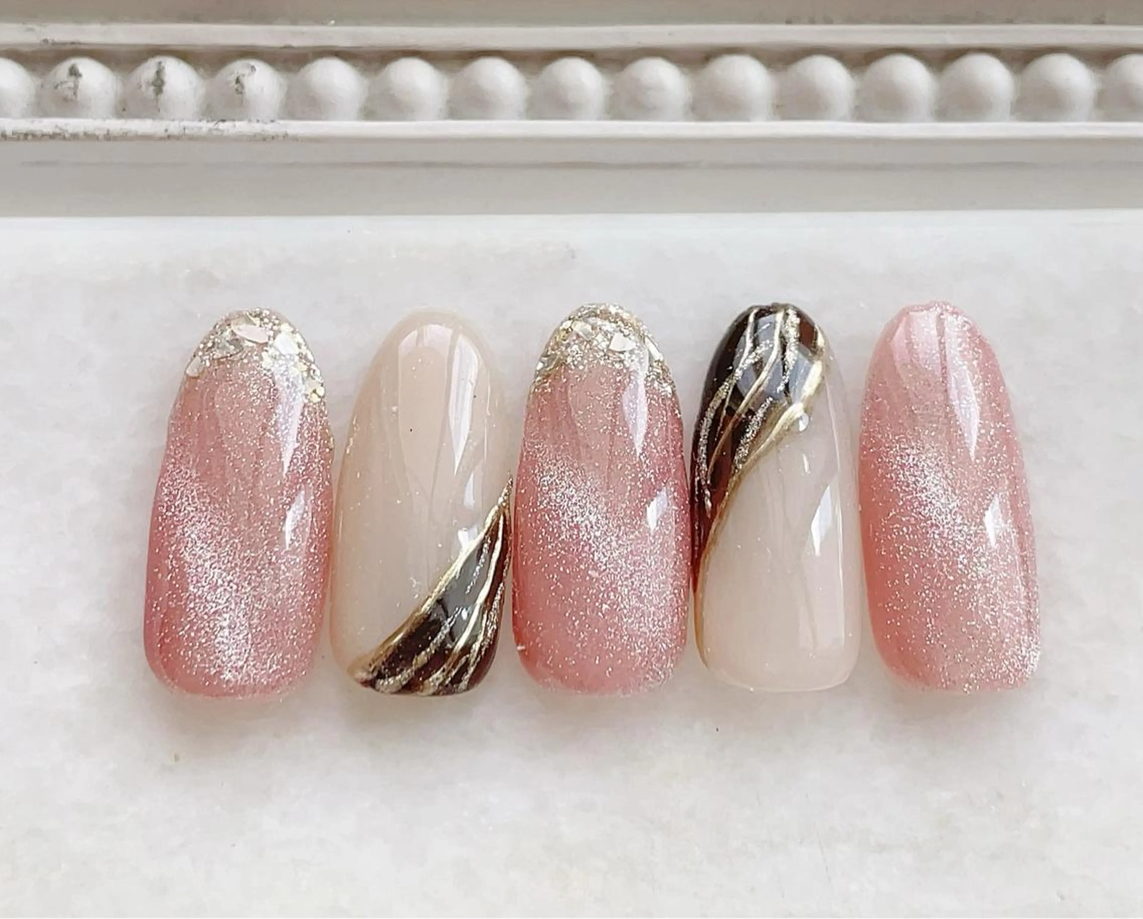 ネイル フレンチネイル ジェルネイル ガラスフレンチ キラキラネイル マグネットネイル ハンドネイル Satomi  のネイルデザイン