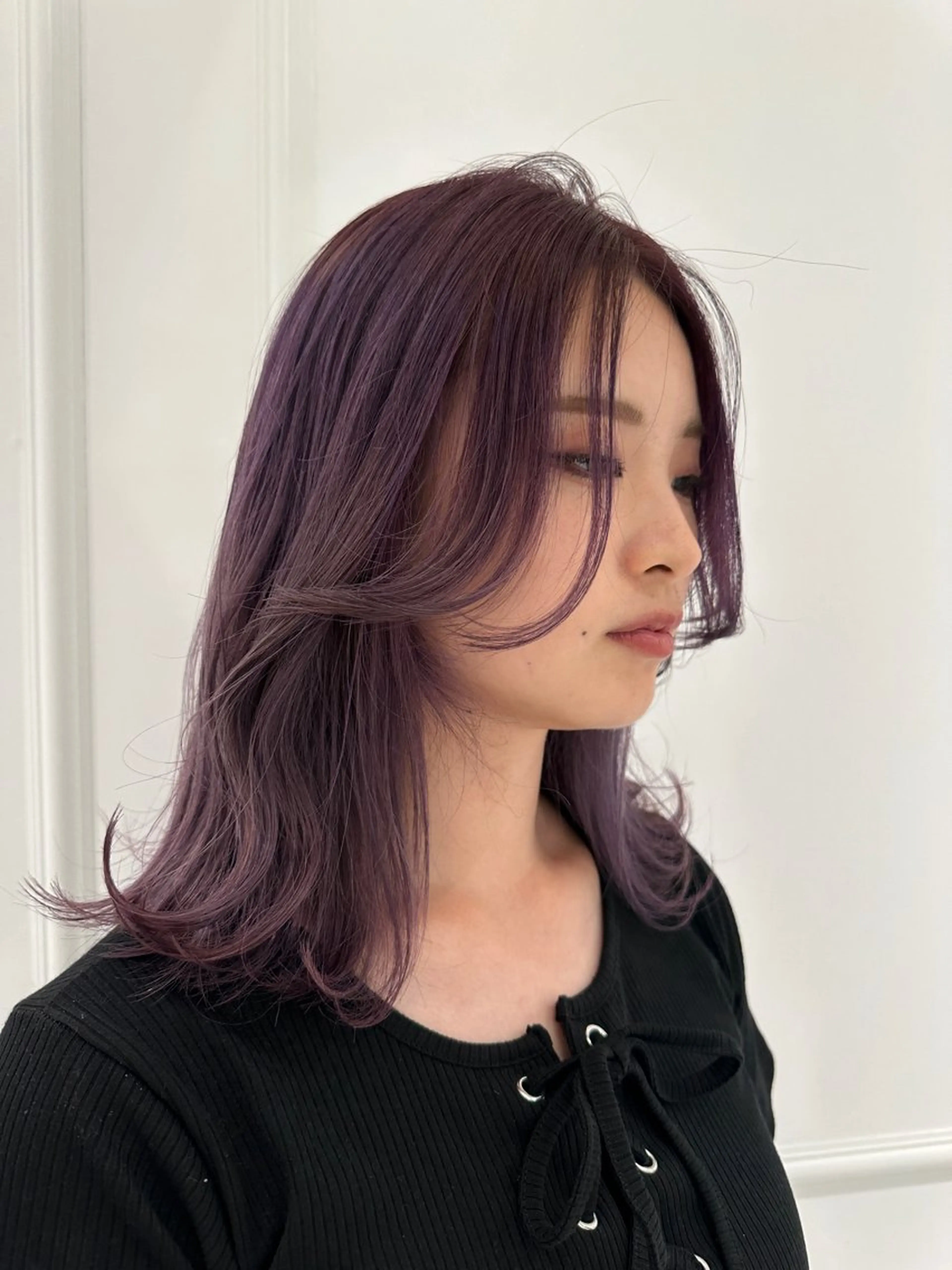 セミロング カラー バイオレットカラー 村泉 心のヘアスタイル