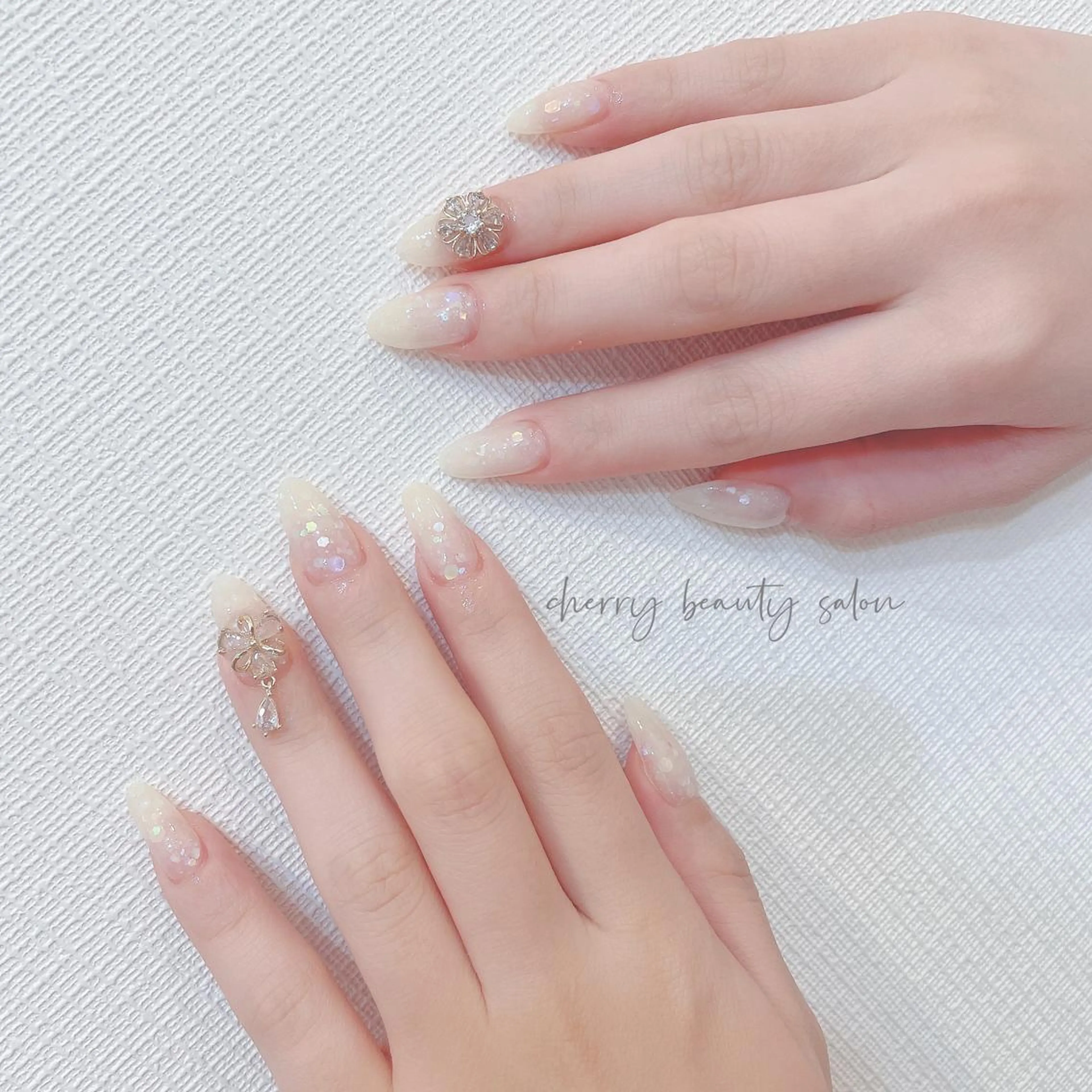 ミディアム ネイル SAKURA 🍒のネイルデザイン