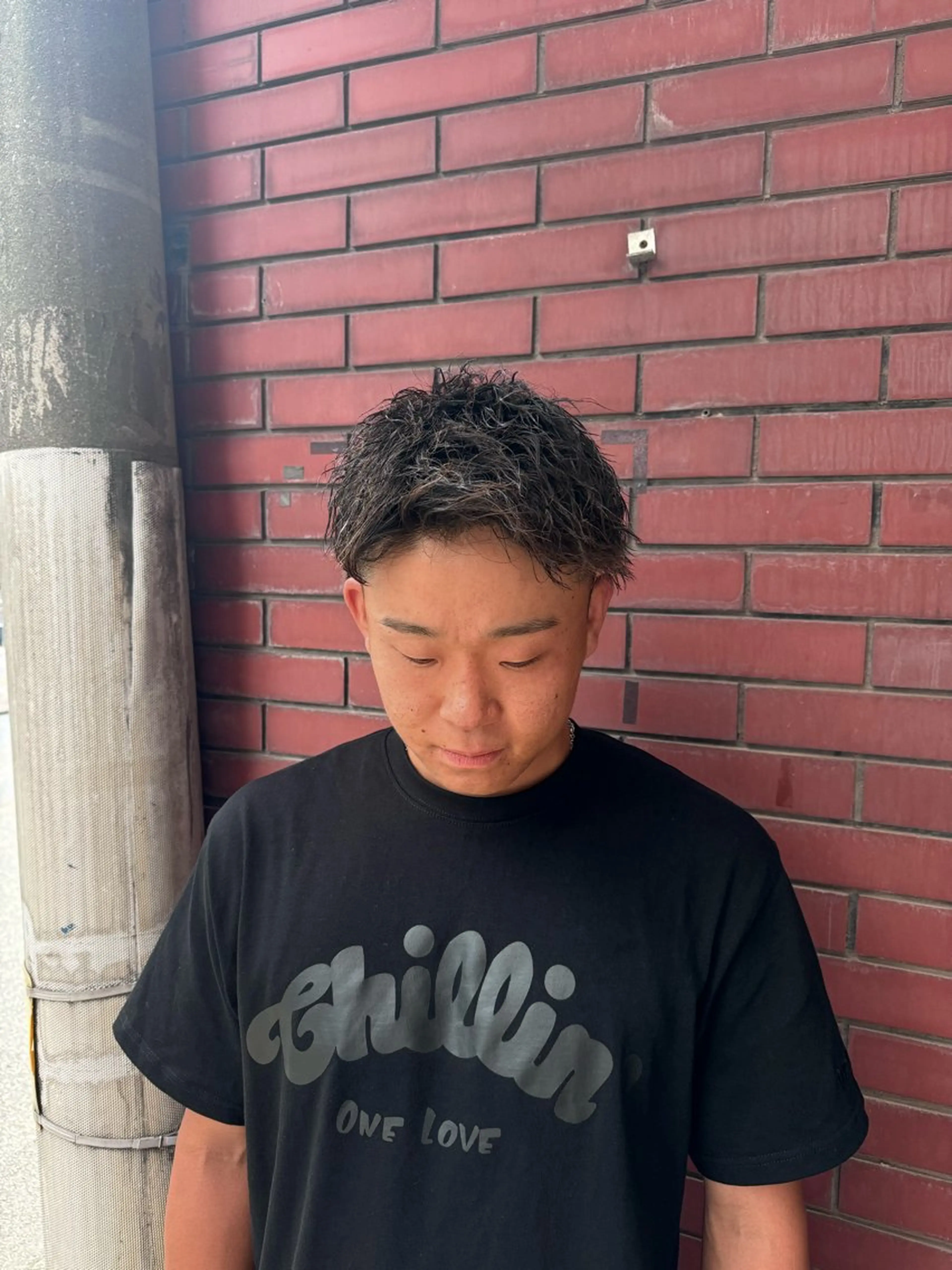 ショート パーマ メンズ アップバング メンズパーマ メンズツイストパーマ ツイストパーマ カット パーマ 柏メンズカットパーマ NO.1タイチのヘアスタイル