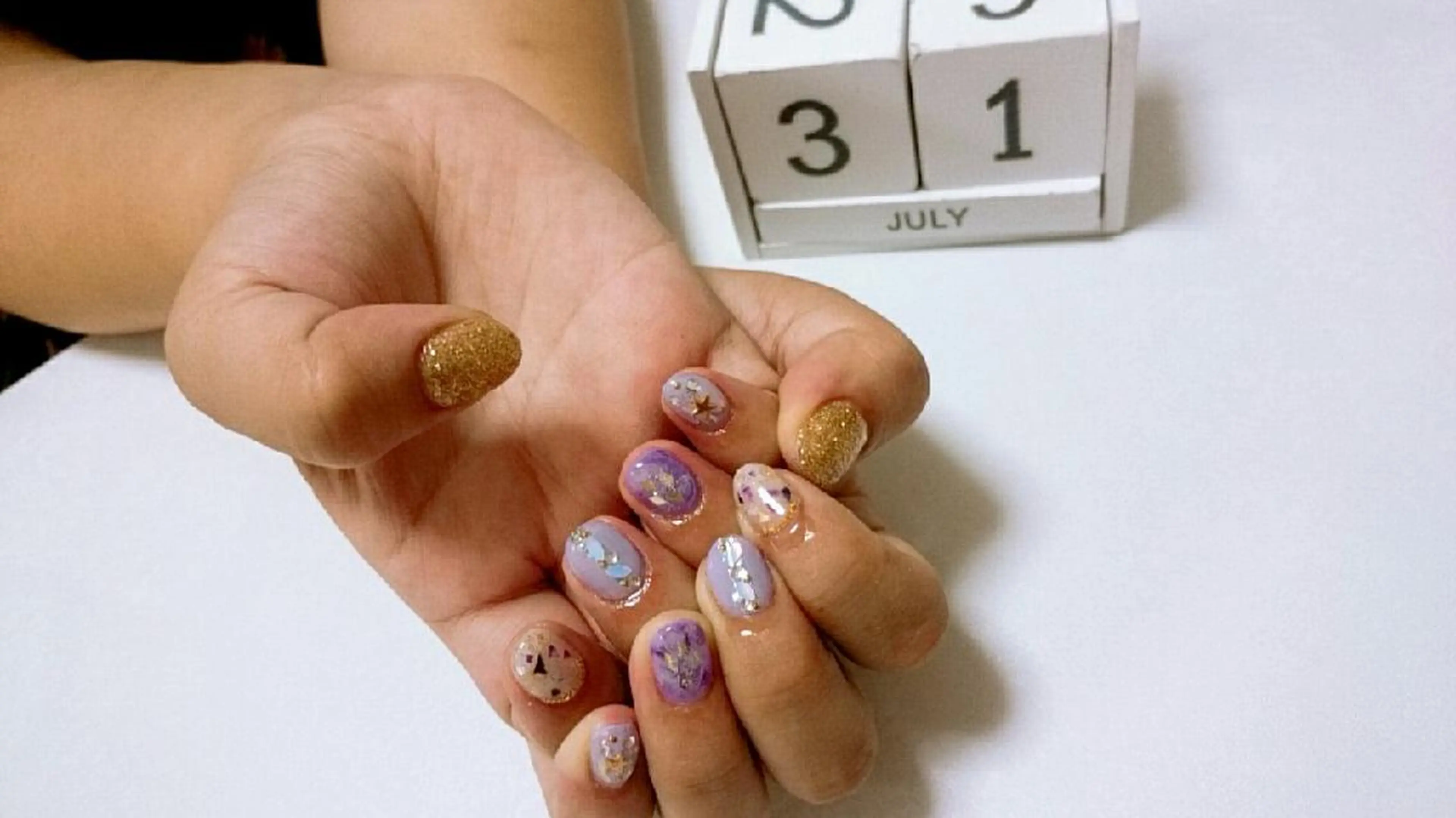 ネイル キラキラネイル JEWEL nailのネイルデザイン