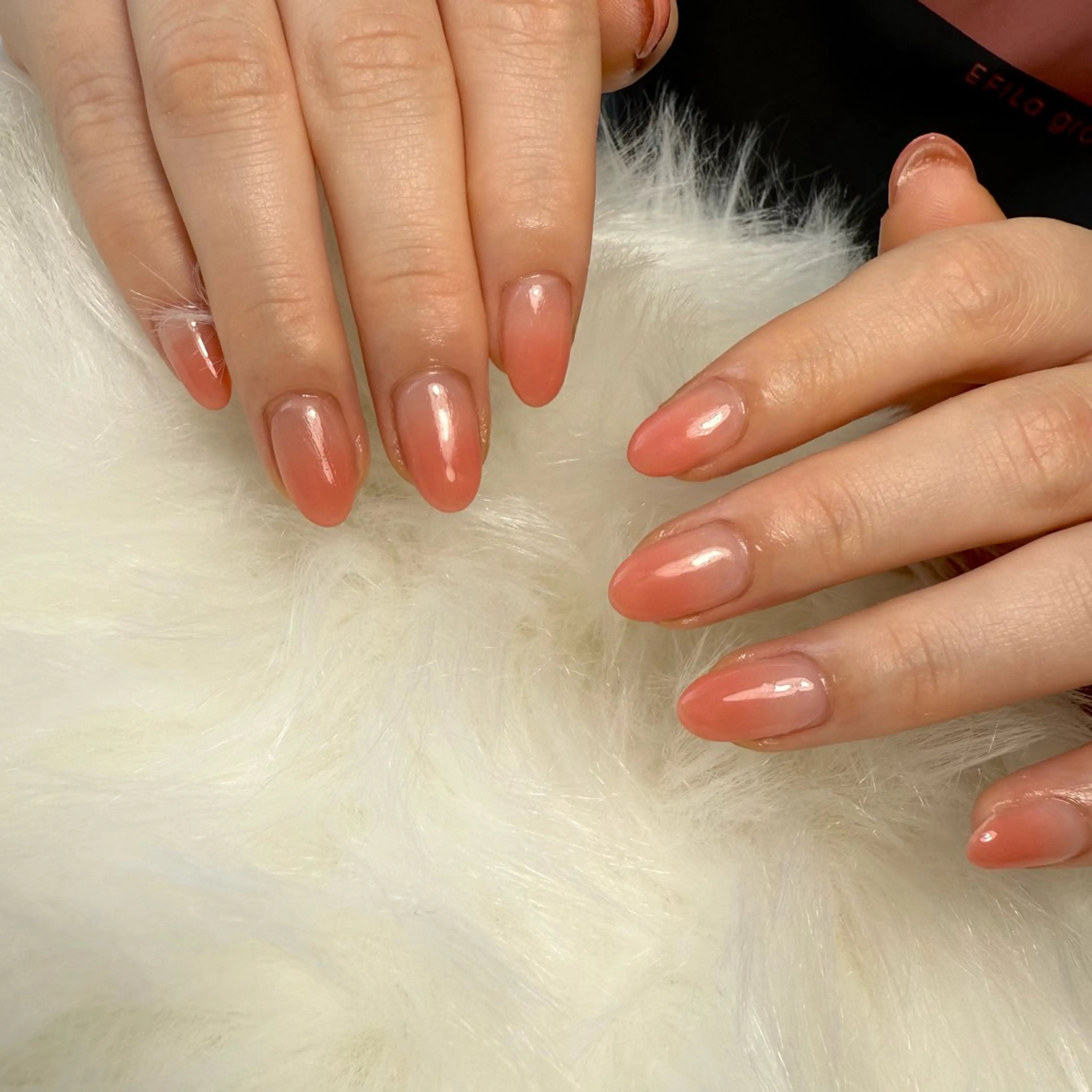 〈ジェル〉ワンカラーorラメorカラグラorラメグラ  他店ジェルオフ¥1.000/他店スカルプオフ¥2.000の写真