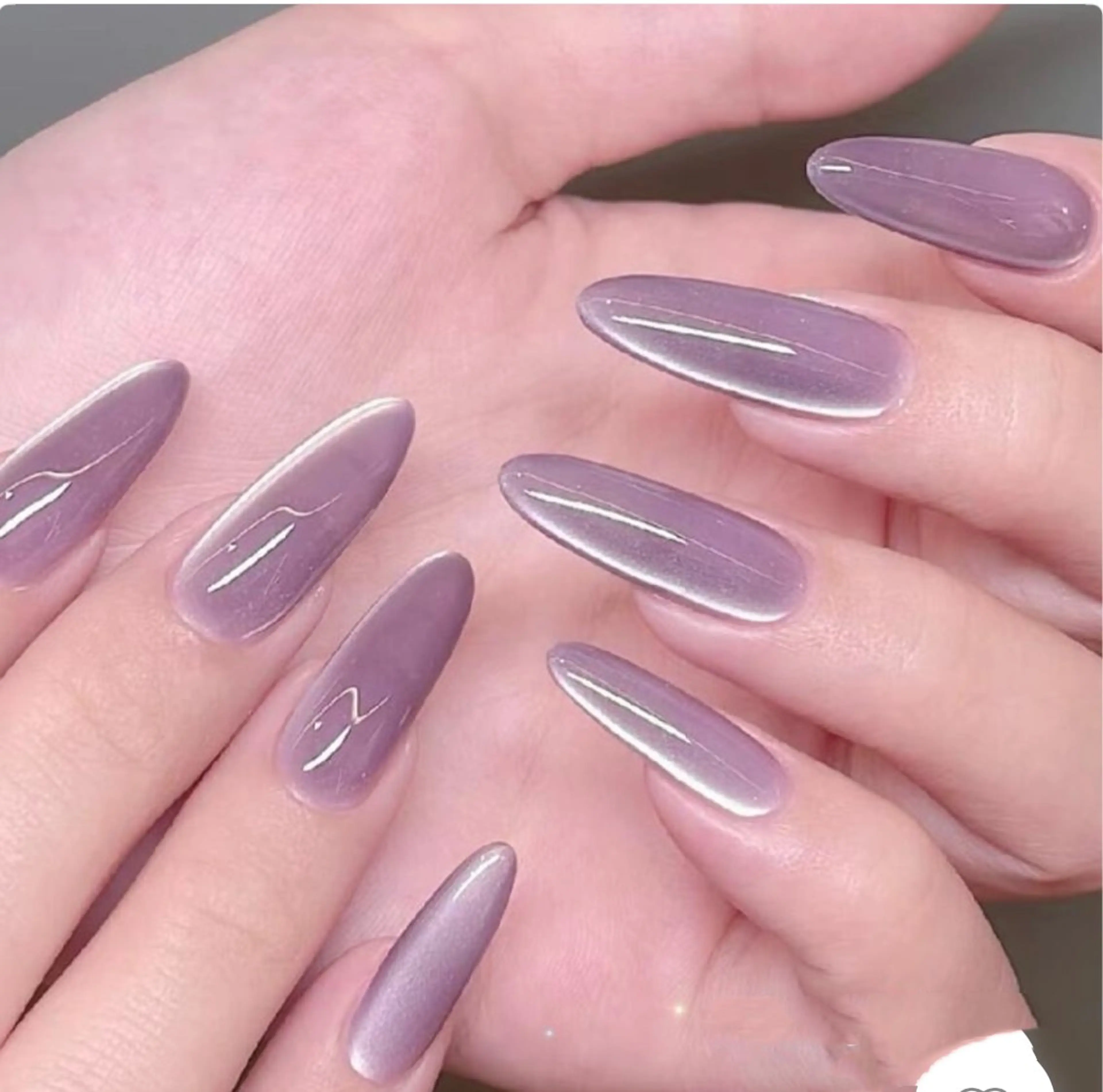 🎀🉐チッブ長さ出し+パーツ２個 🎀🉐マグネットネイルの写真