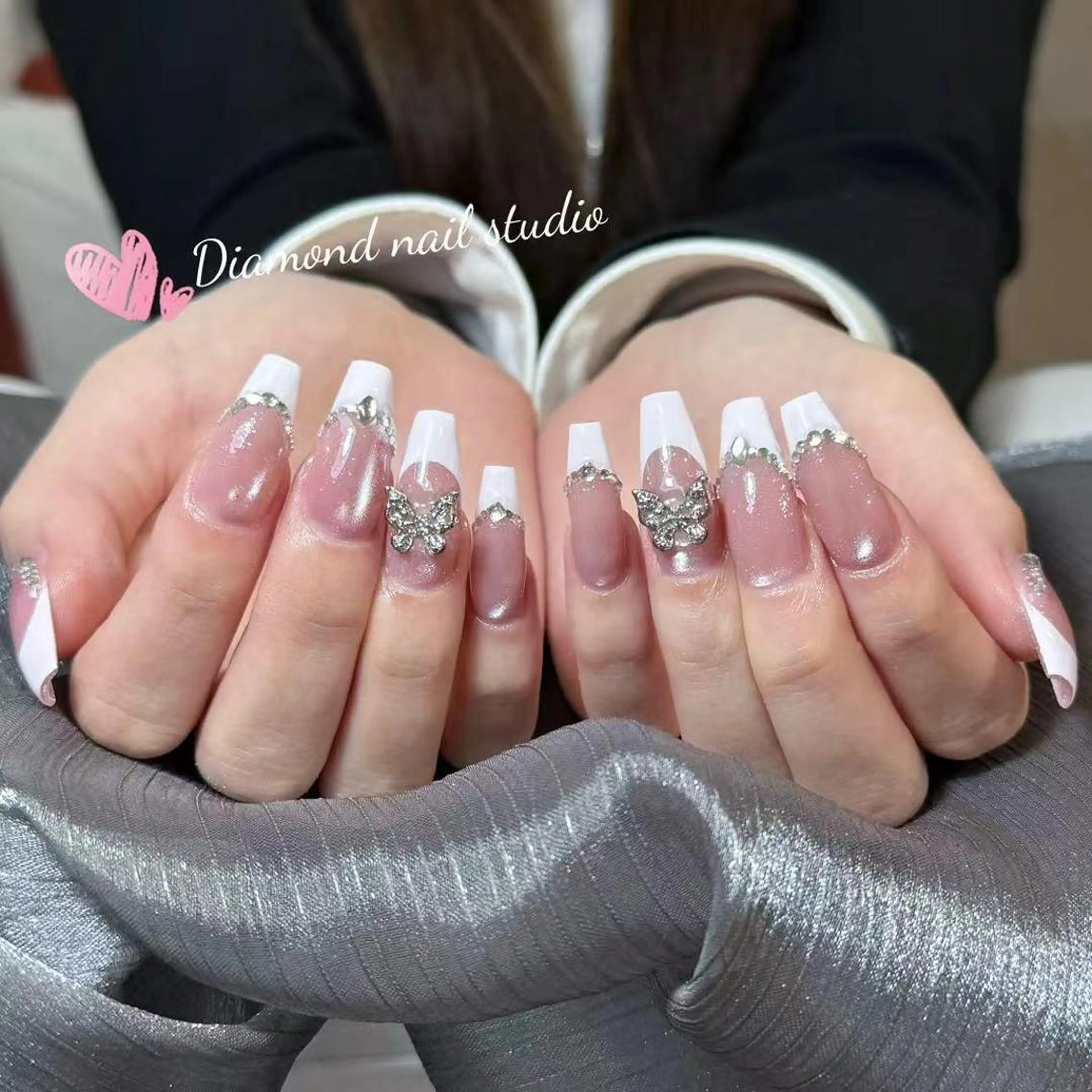 ネイル アートネイル オーロラネイル フラッシュネイル ガーリー キラキラネイル DIAMOND NailStudioのネイルデザイン