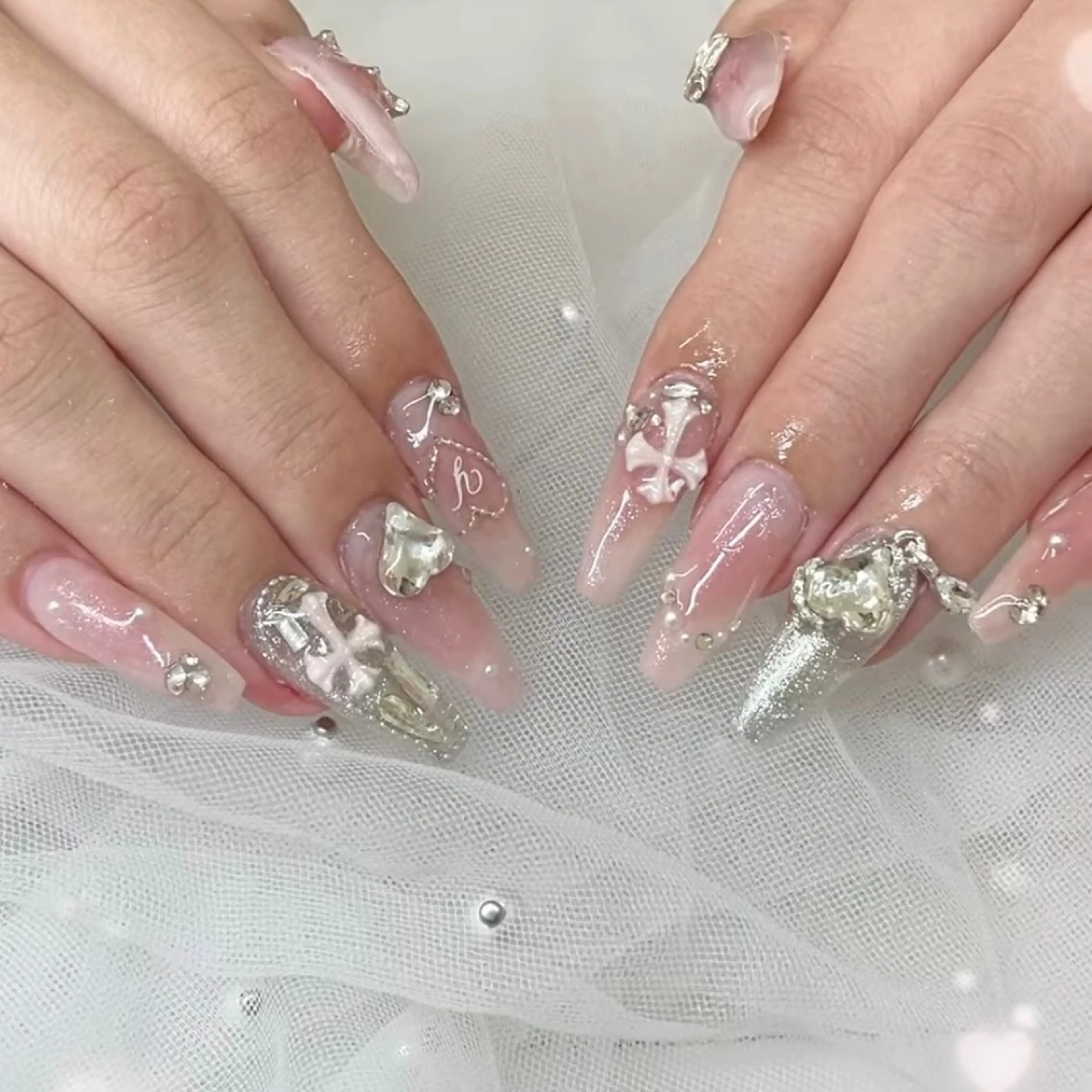 ネイル ハンドネイル moon nail hikariのネイルデザイン