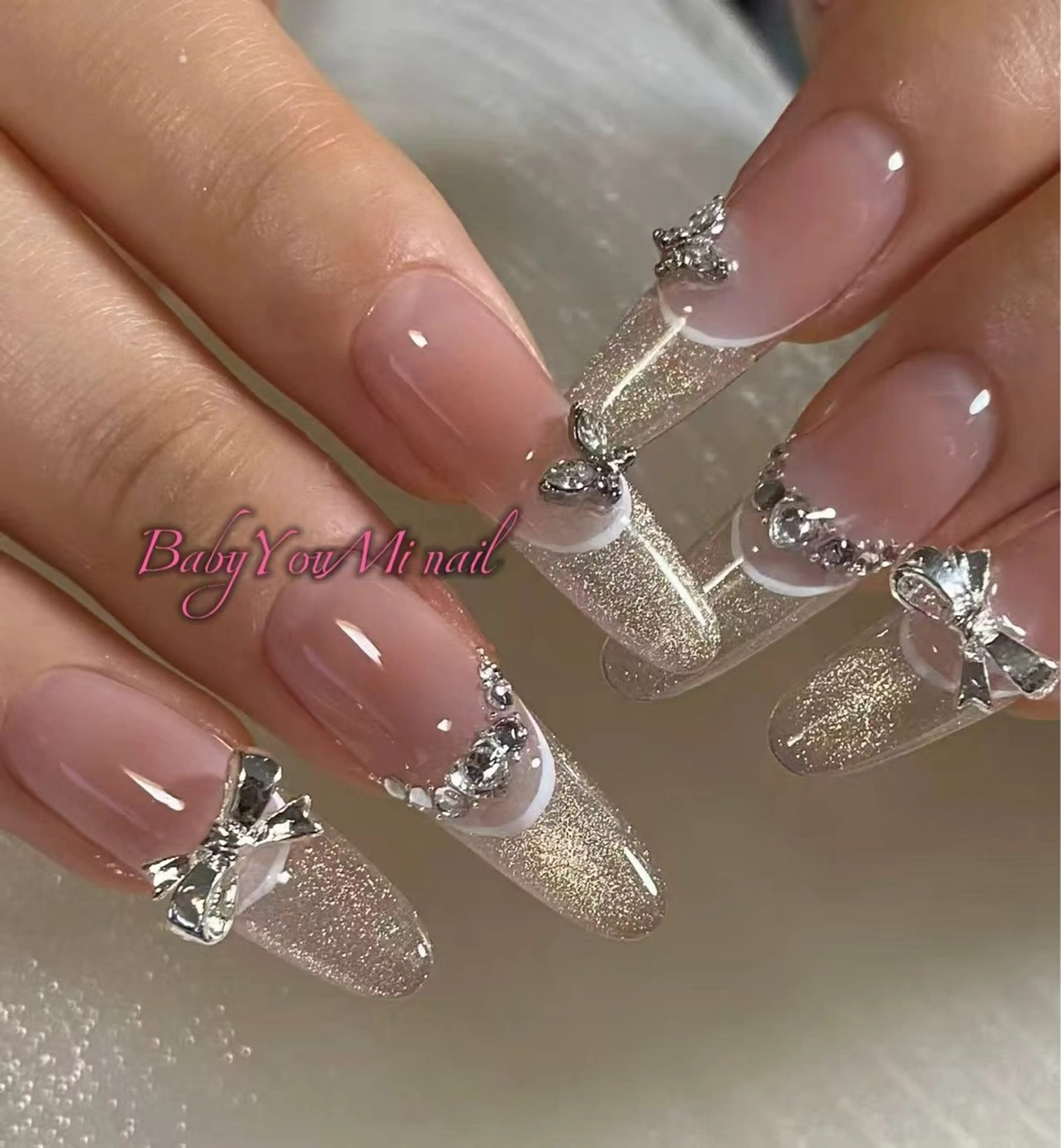 ネイル オーロラネイル フラワーネイル フットネイル フレンチネイル ジェルネイル ハンドネイル BabyYouMi ねねのネイルデザイン