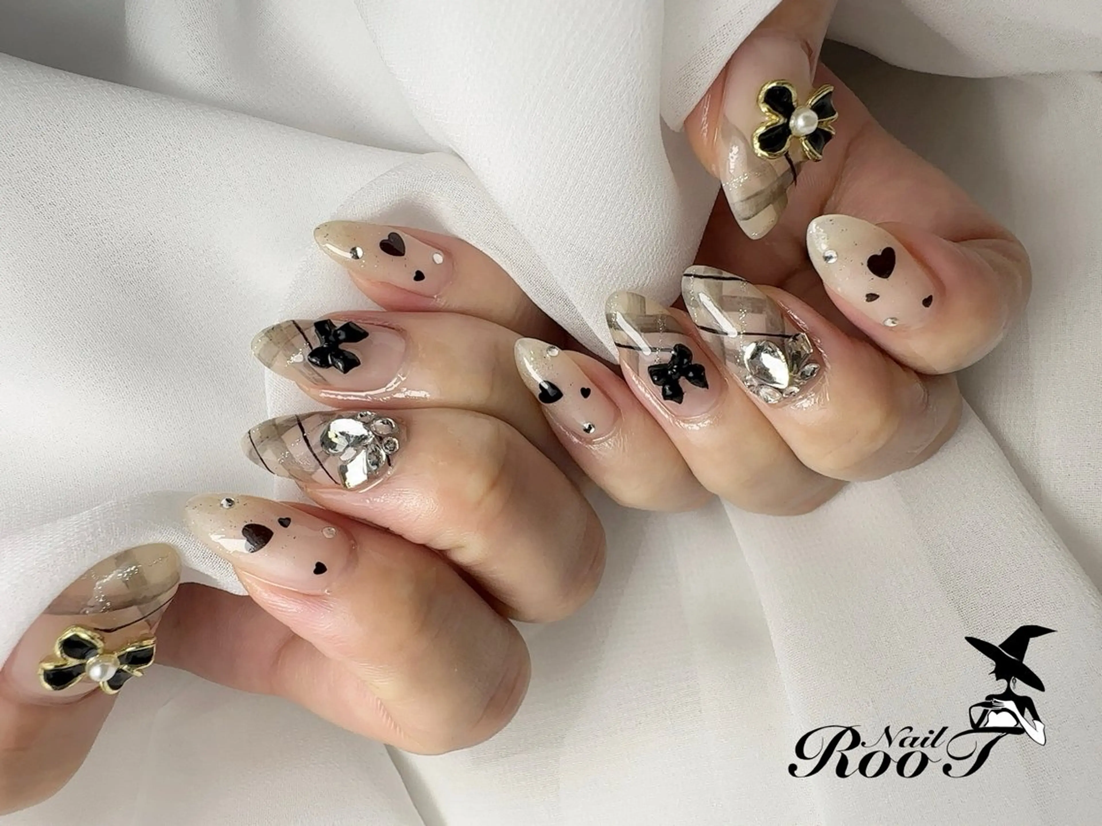 ネイル ハンドネイル RooT Nailのネイルデザイン