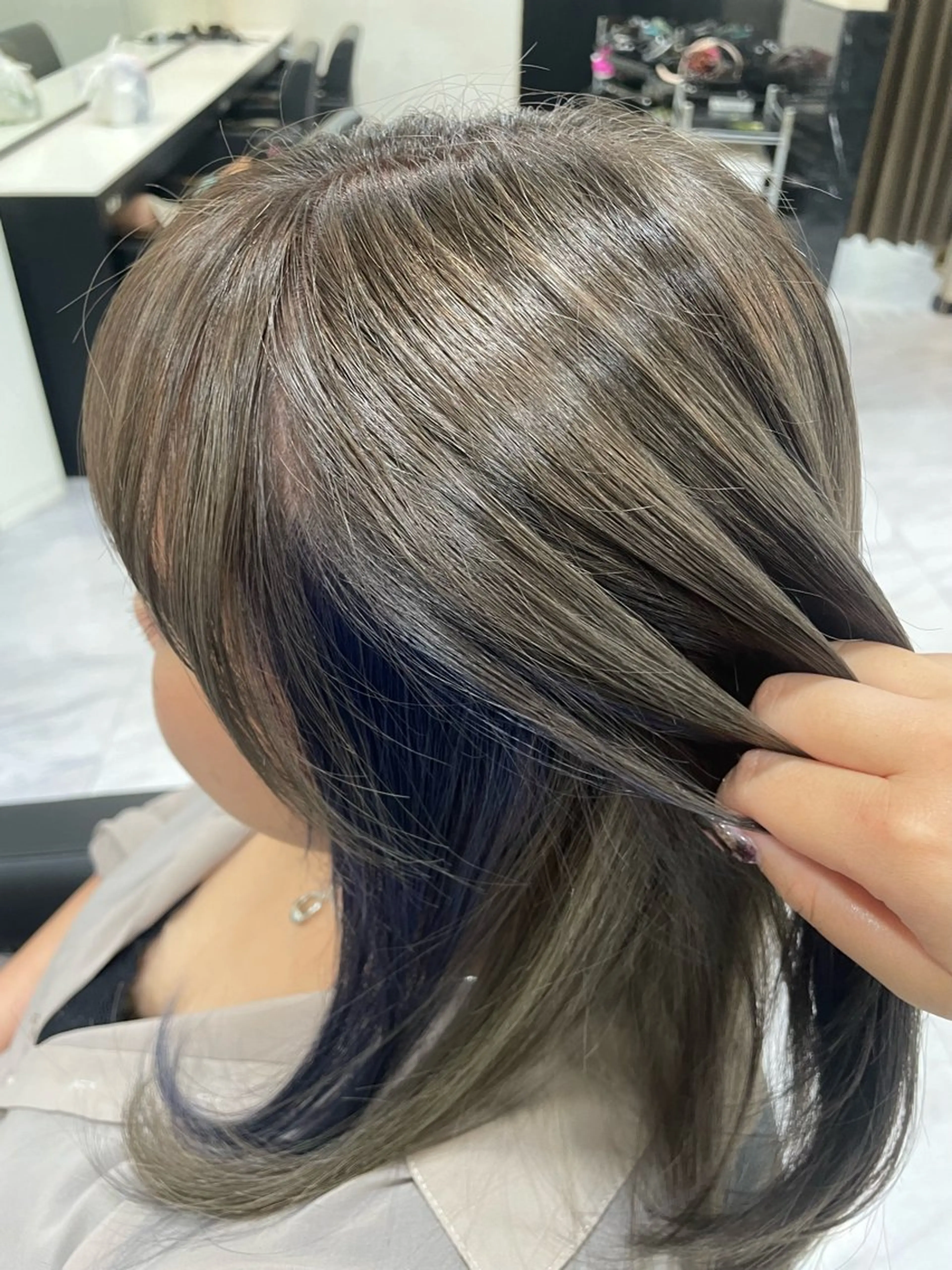 ミディアム カラー ブルーカラー ブルーパープル グレージュ パープルカラー カット ヘアカラー 🐥くまがい💛 ダブルカラー／パーマのヘアスタイル