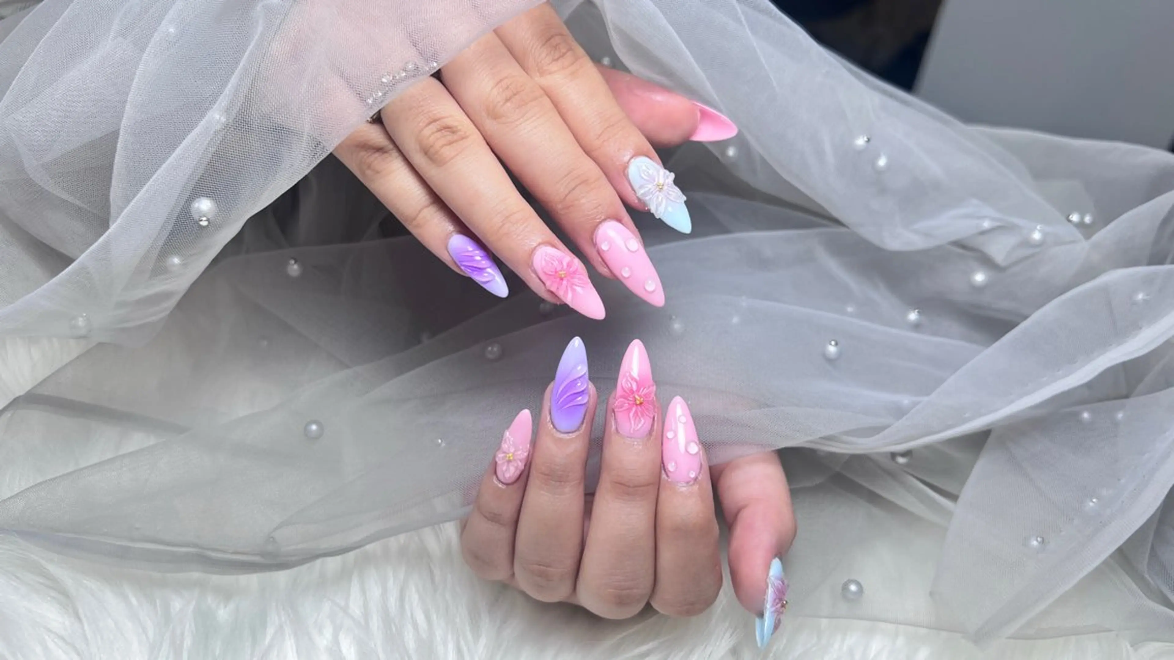 ネイル ENsalon akiのネイルデザイン