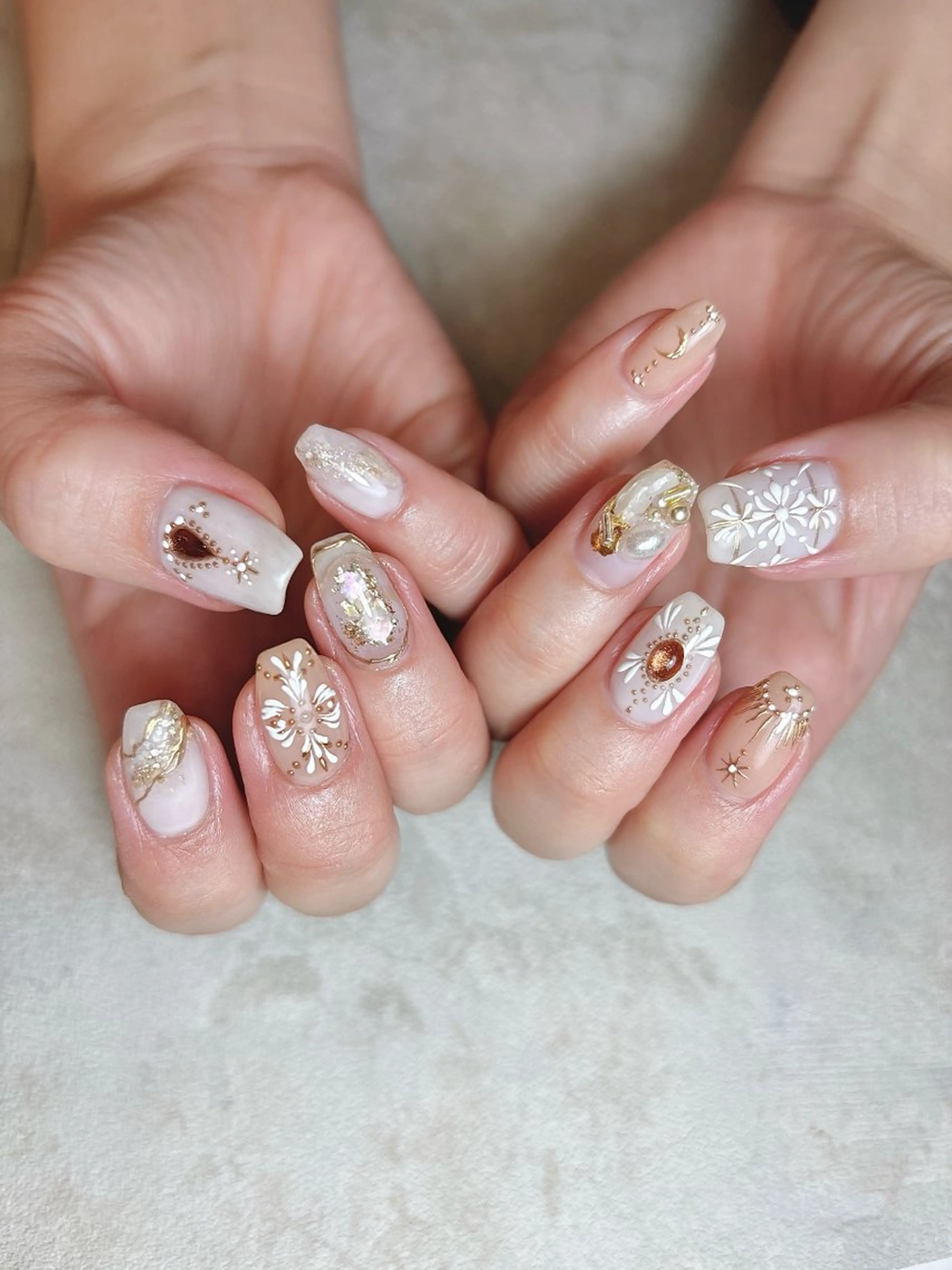 ネイル ハンドネイル Radia bykaonailsのネイルデザイン