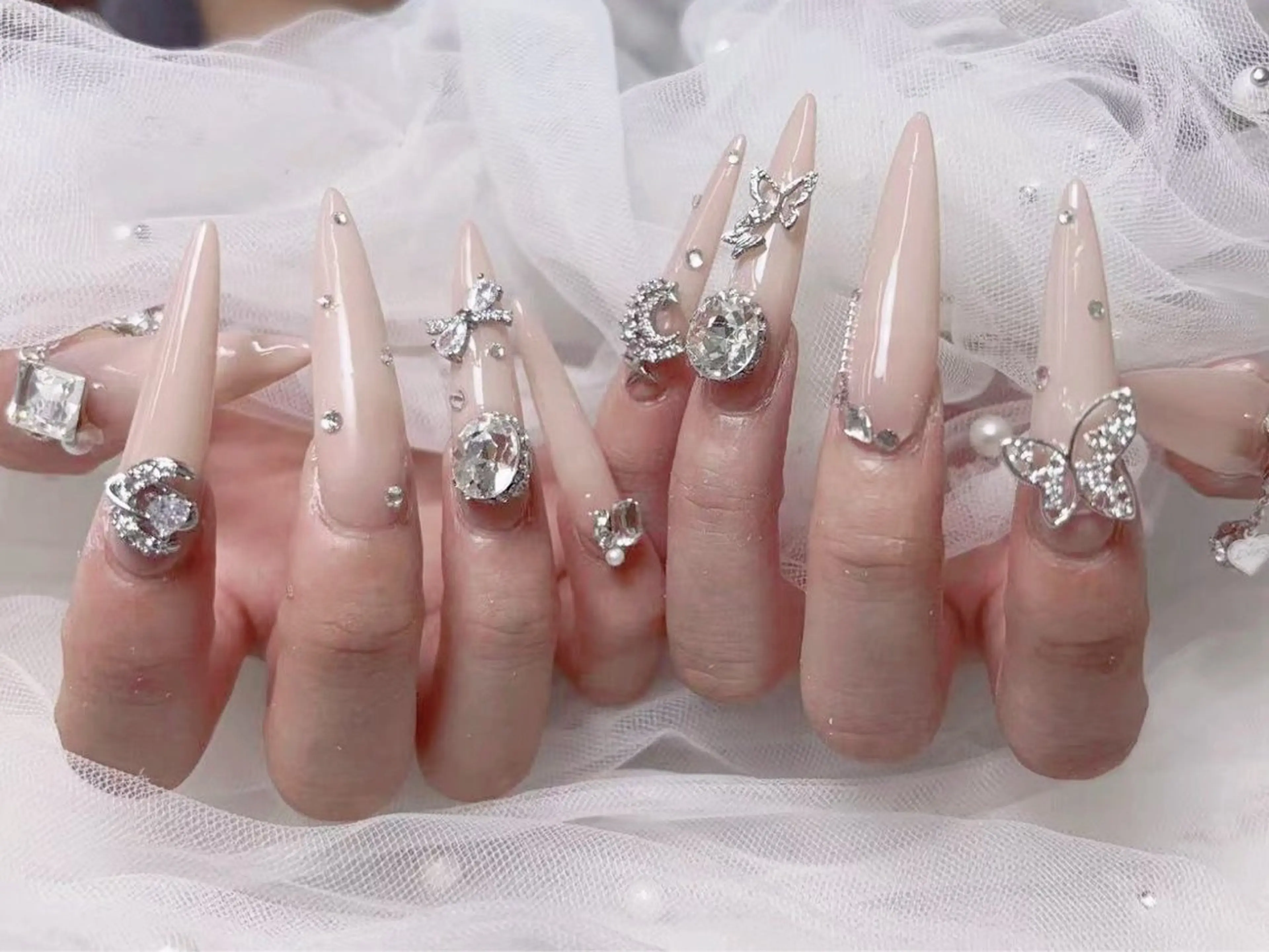 ネイル ハンドネイル ネイルサロン lotusのネイルデザイン