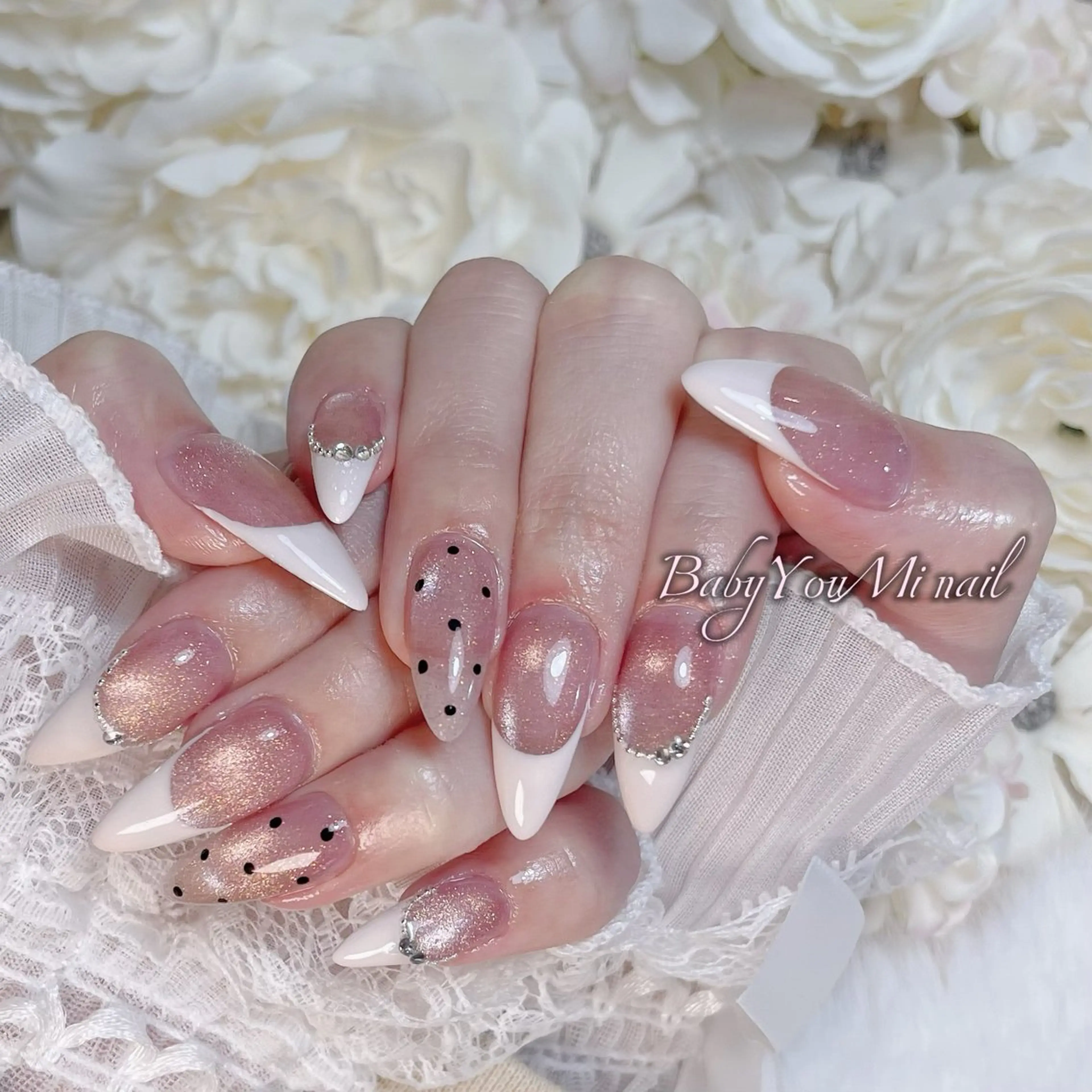 ネイル オーロラネイル 成人式 フットネイル フレンチネイル ジェルネイル ハンドネイル Oomiya 服部のネイルデザイン