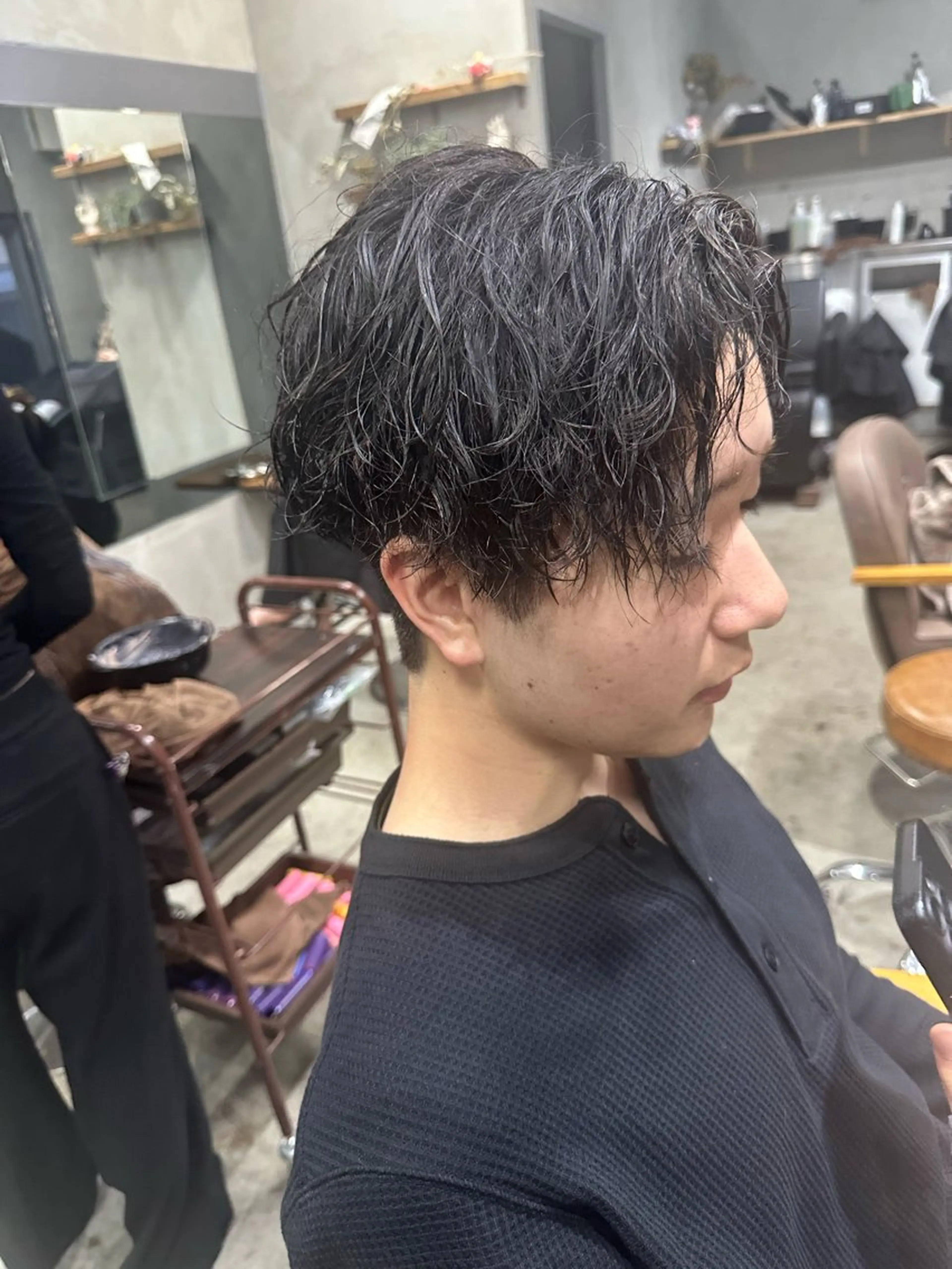 パーマ メンズ メンズパーマ カット パーマ AiM エイム　韓国レイヤーのヘアスタイル