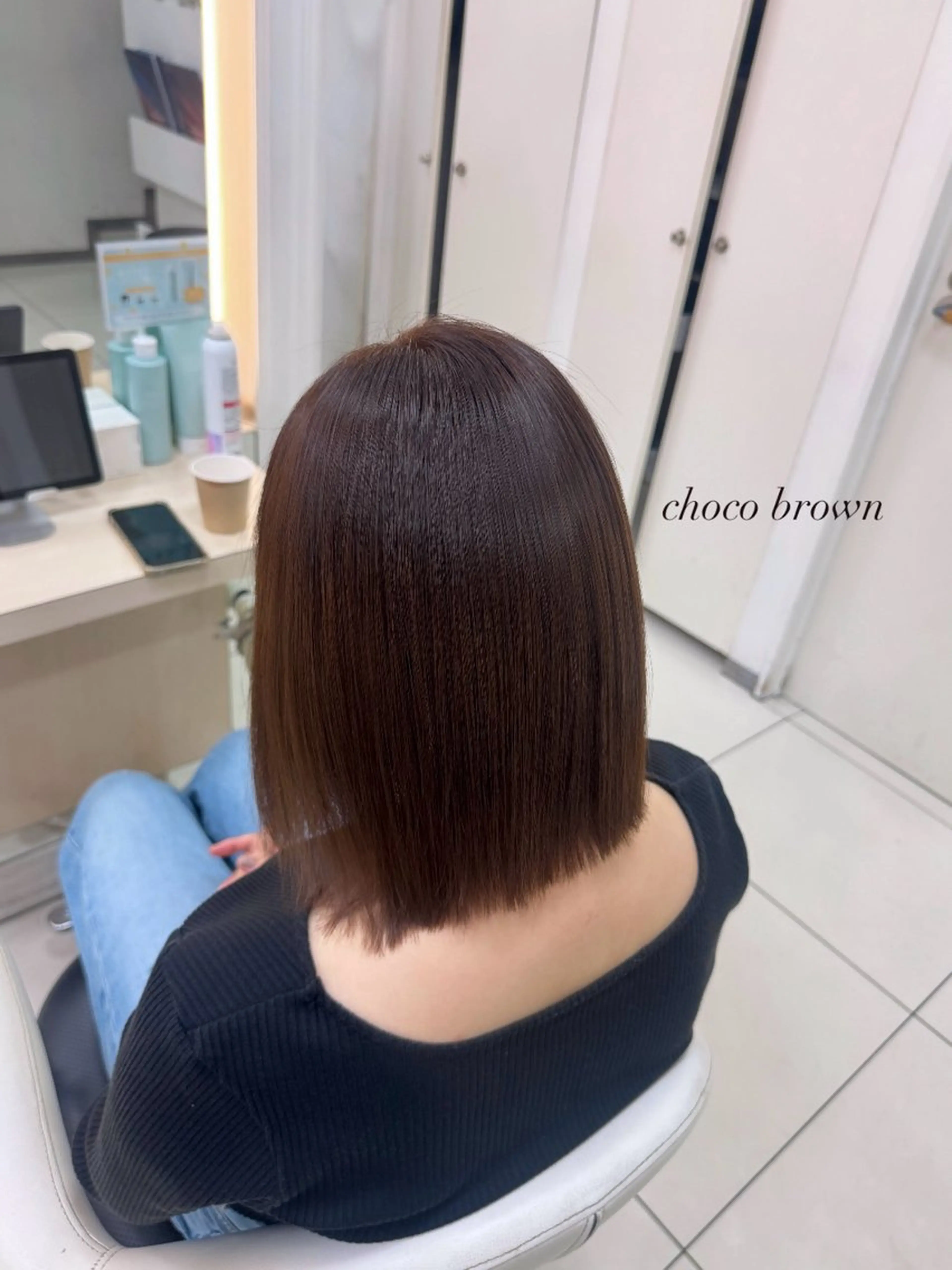 ミディアム カラー ヘアカラー トリートメント tomona 𝜗𝜚のヘアスタイル