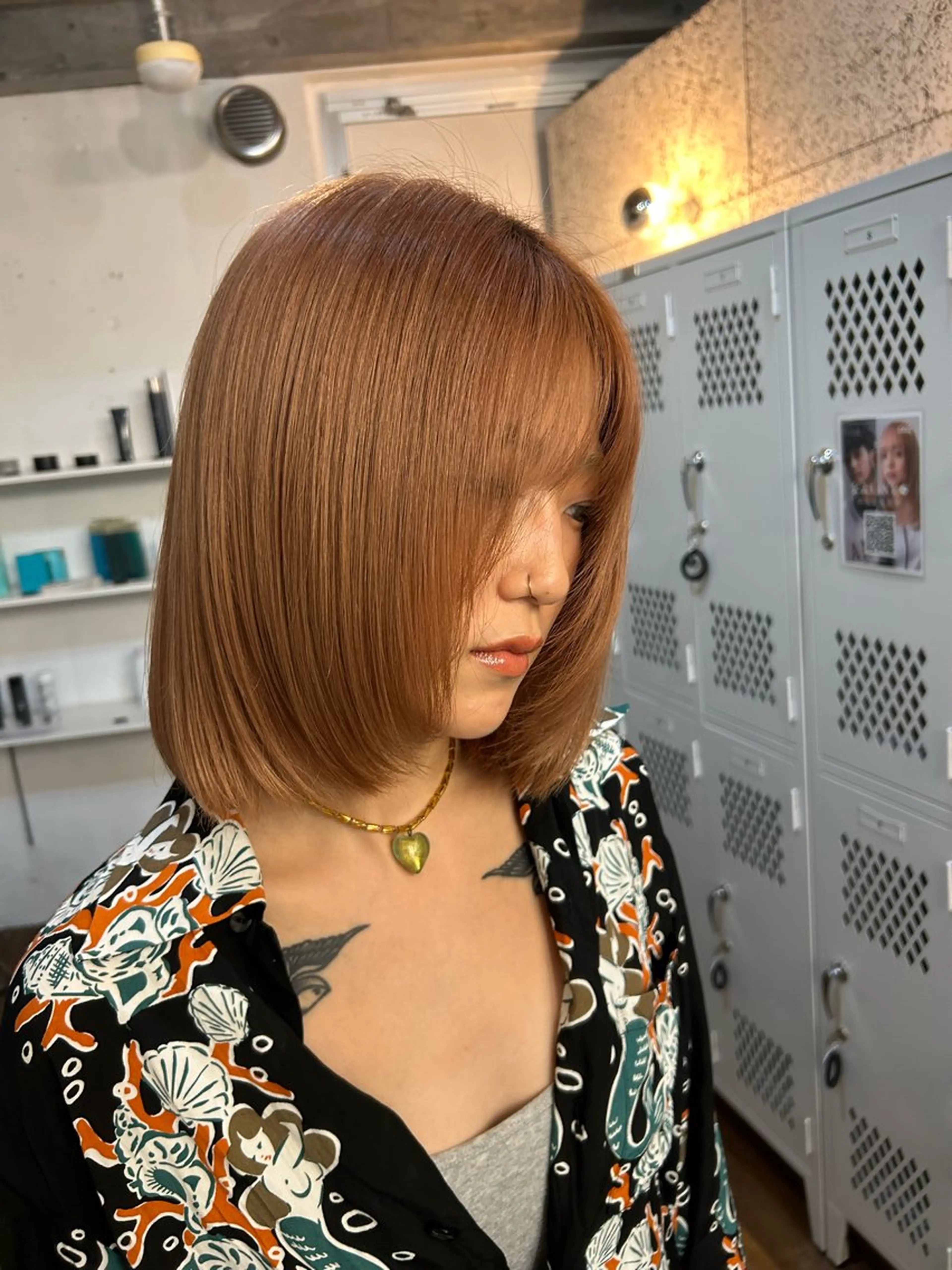 ショート ボブ 顔まわりレイヤー 顔周りカット レイヤーカット fifth所属・きたみ すずのヘアスタイル