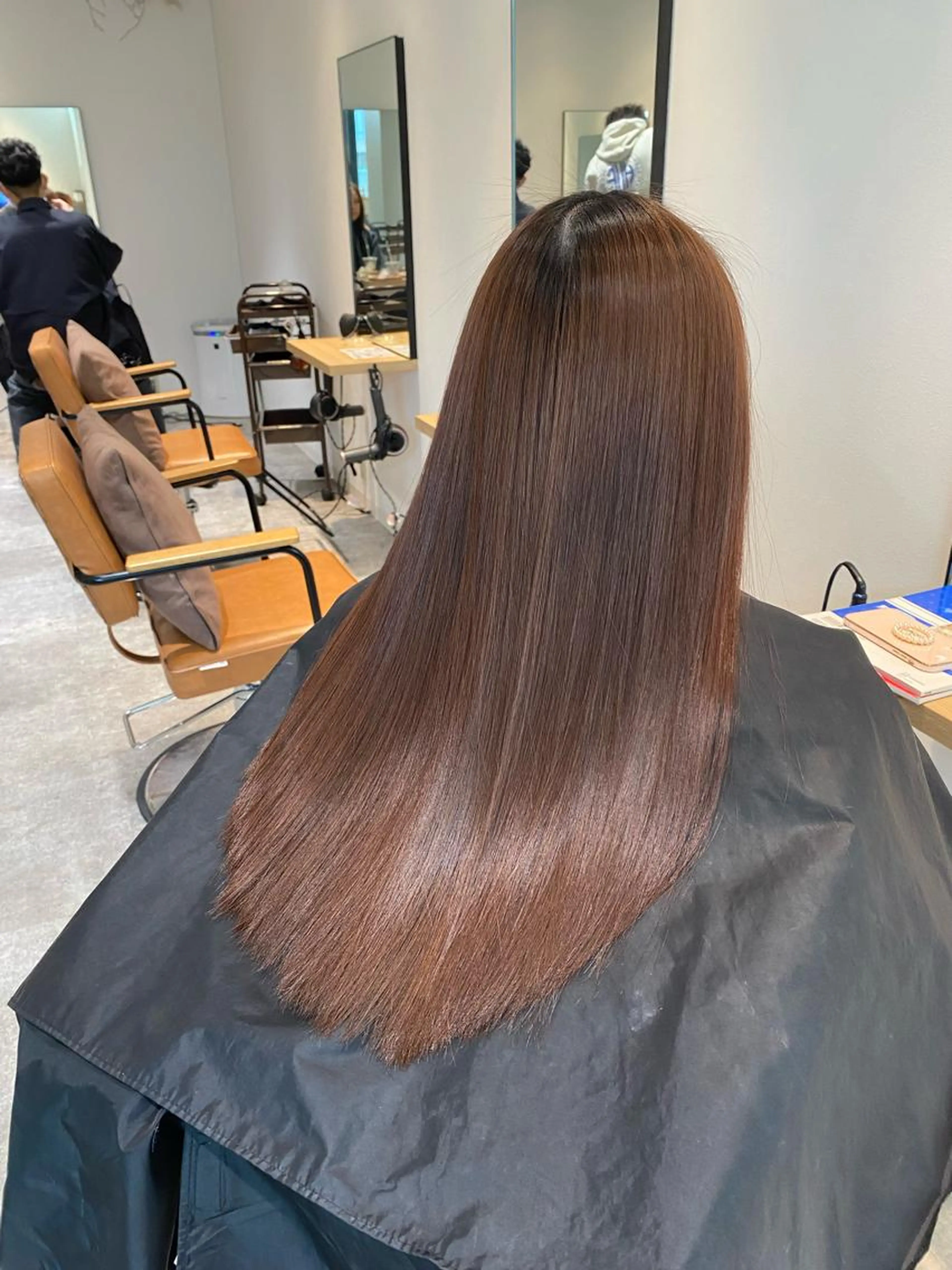 《髪質改善》【U30】ノンダメージ酸性縮毛矯正+カット ✂️(リタッチ価格も同一)の写真