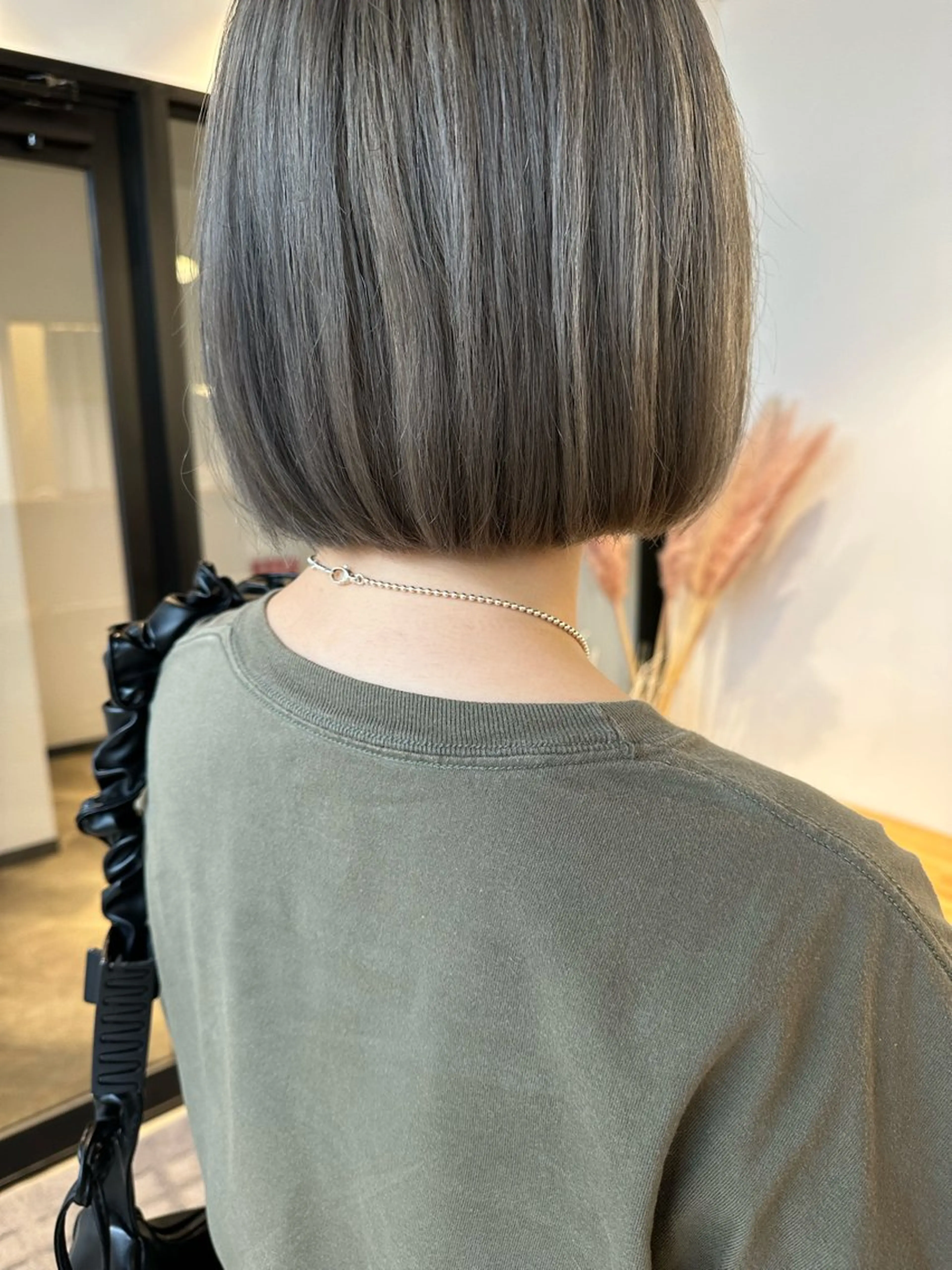 ミディアム カラー yuika .のヘアスタイル