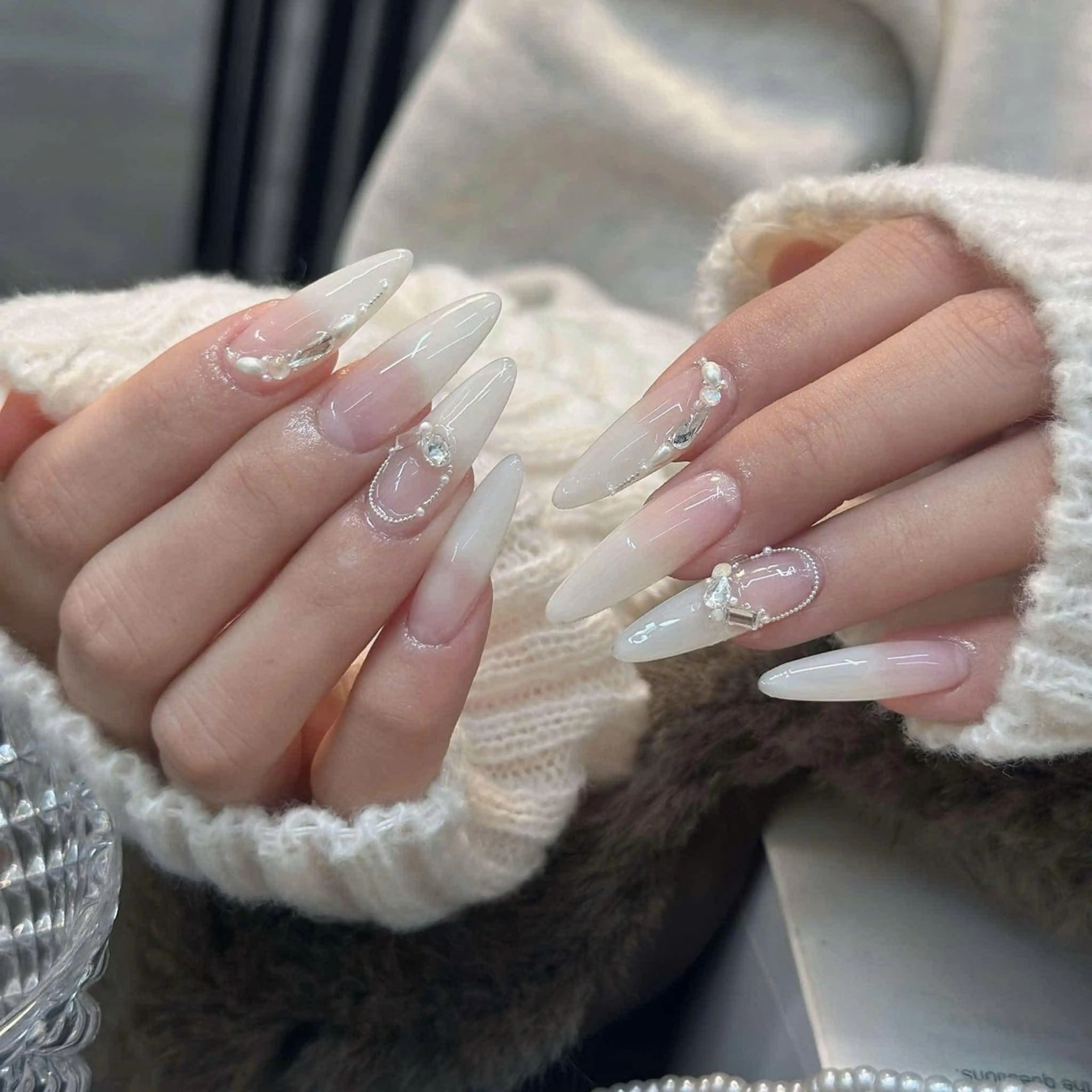 ネイル フレンチネイル ジェルネイル マグネットネイル 持ち込み ニュアンスネイル ハンドネイル Minette Nailのネイルデザイン