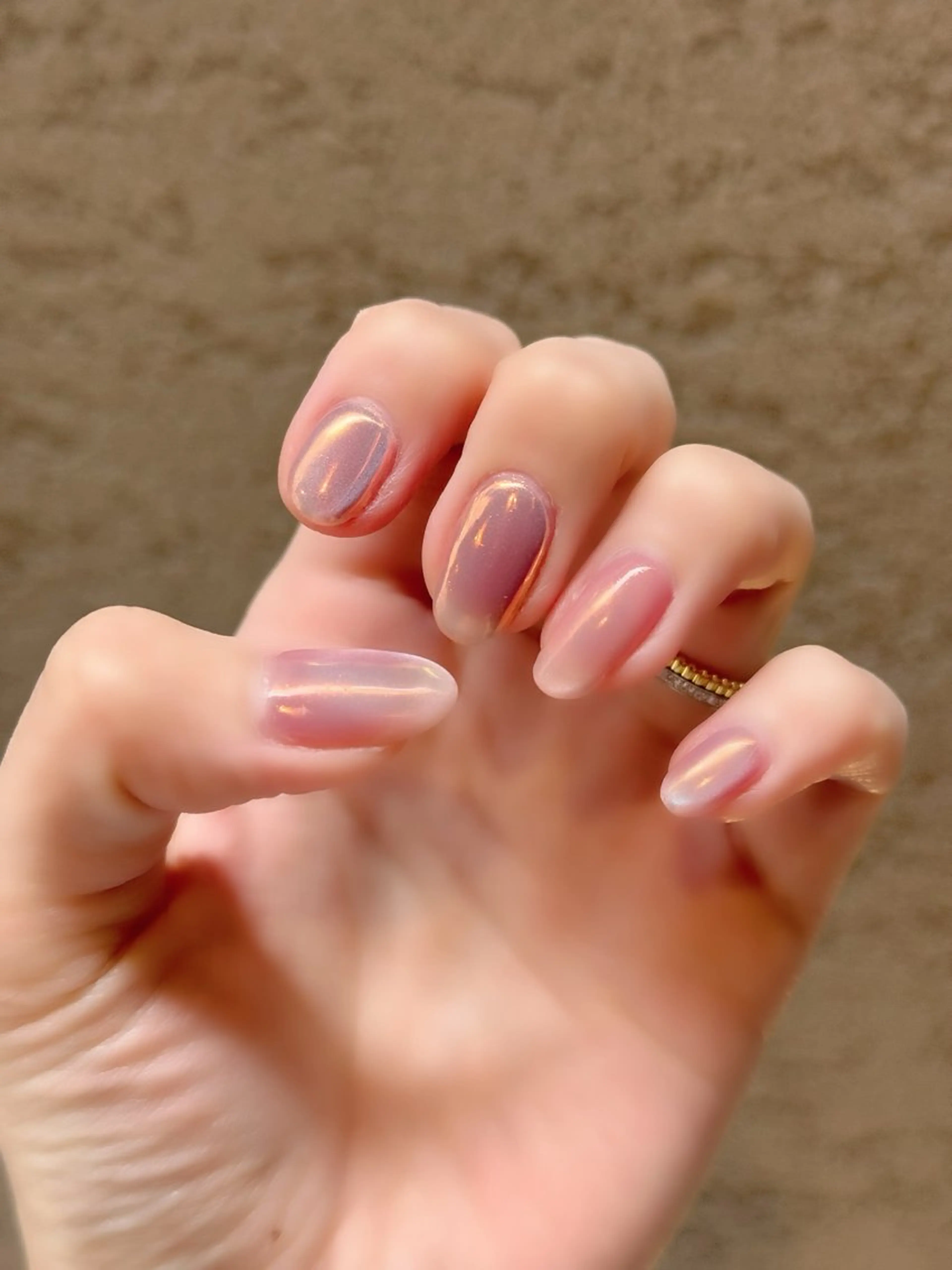 ネイル オーロラネイル マグネットネイル ハンドネイル ハンドケア nail salon swaddle 🪽のネイルデザイン