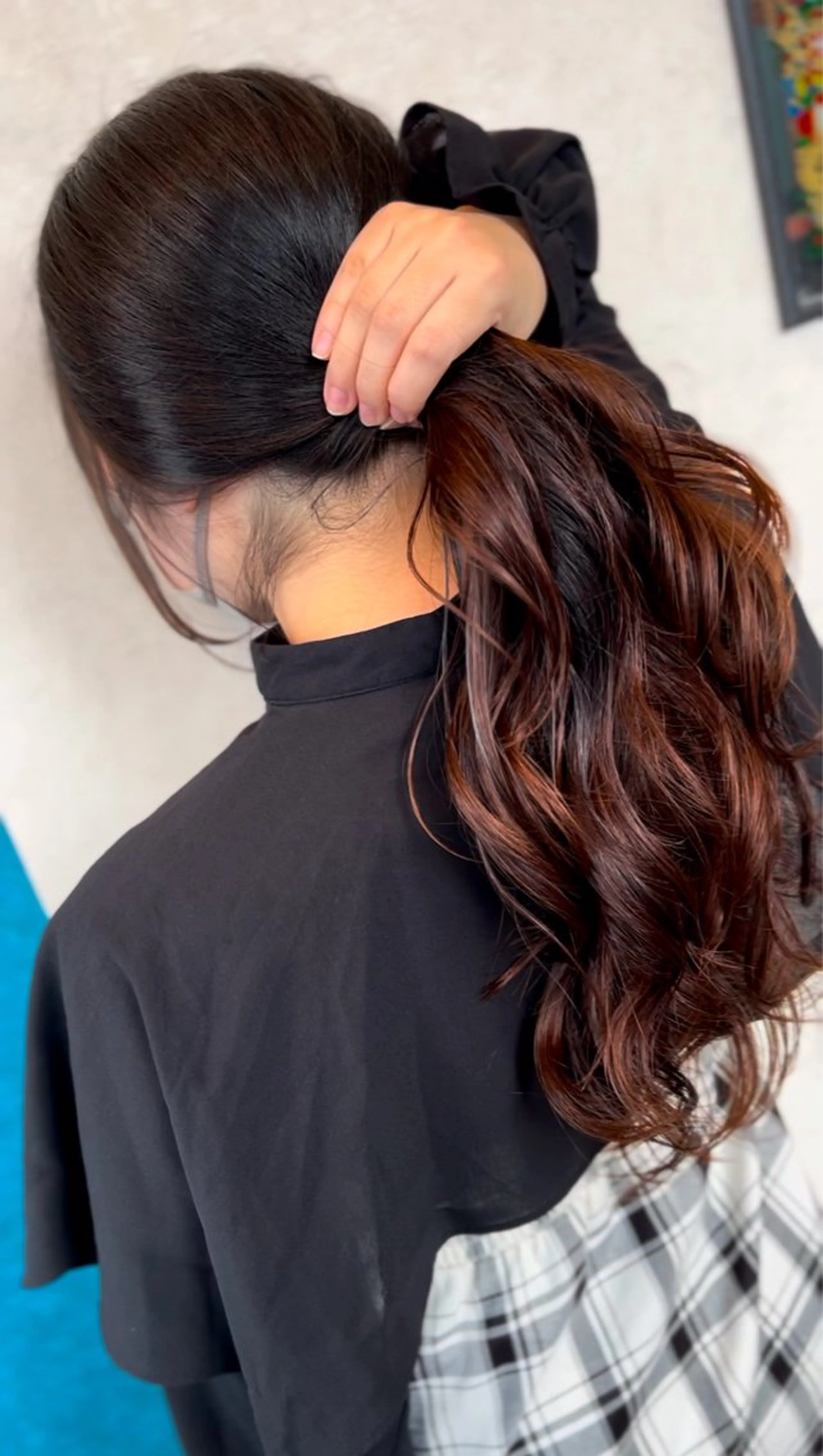 ロング レイヤーカット DILL大通り所属・札幌初コテ巻きパーマ 🍁和田洋🍁のヘアスタイル