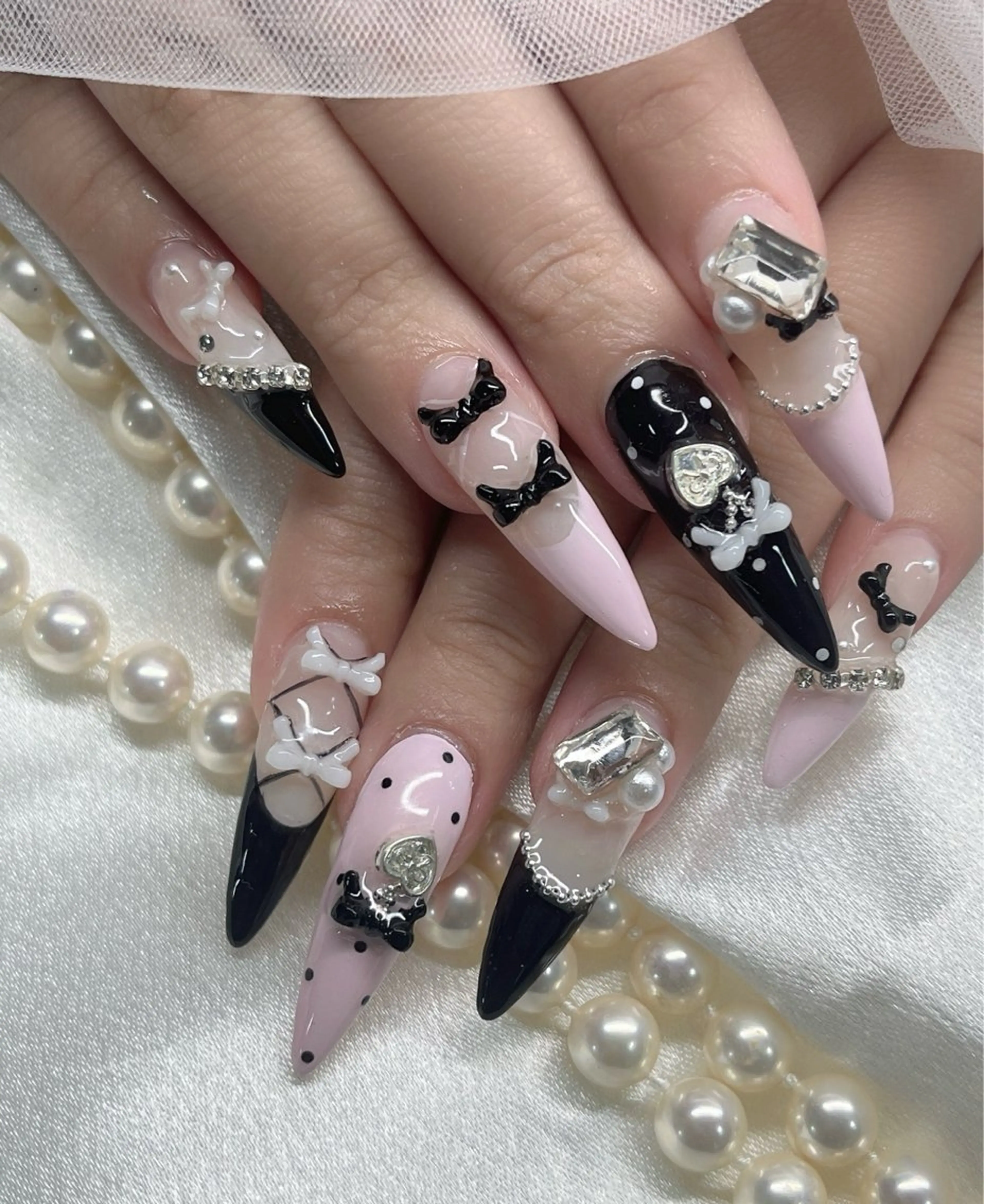 ネイル YOLO NAILのネイルデザイン