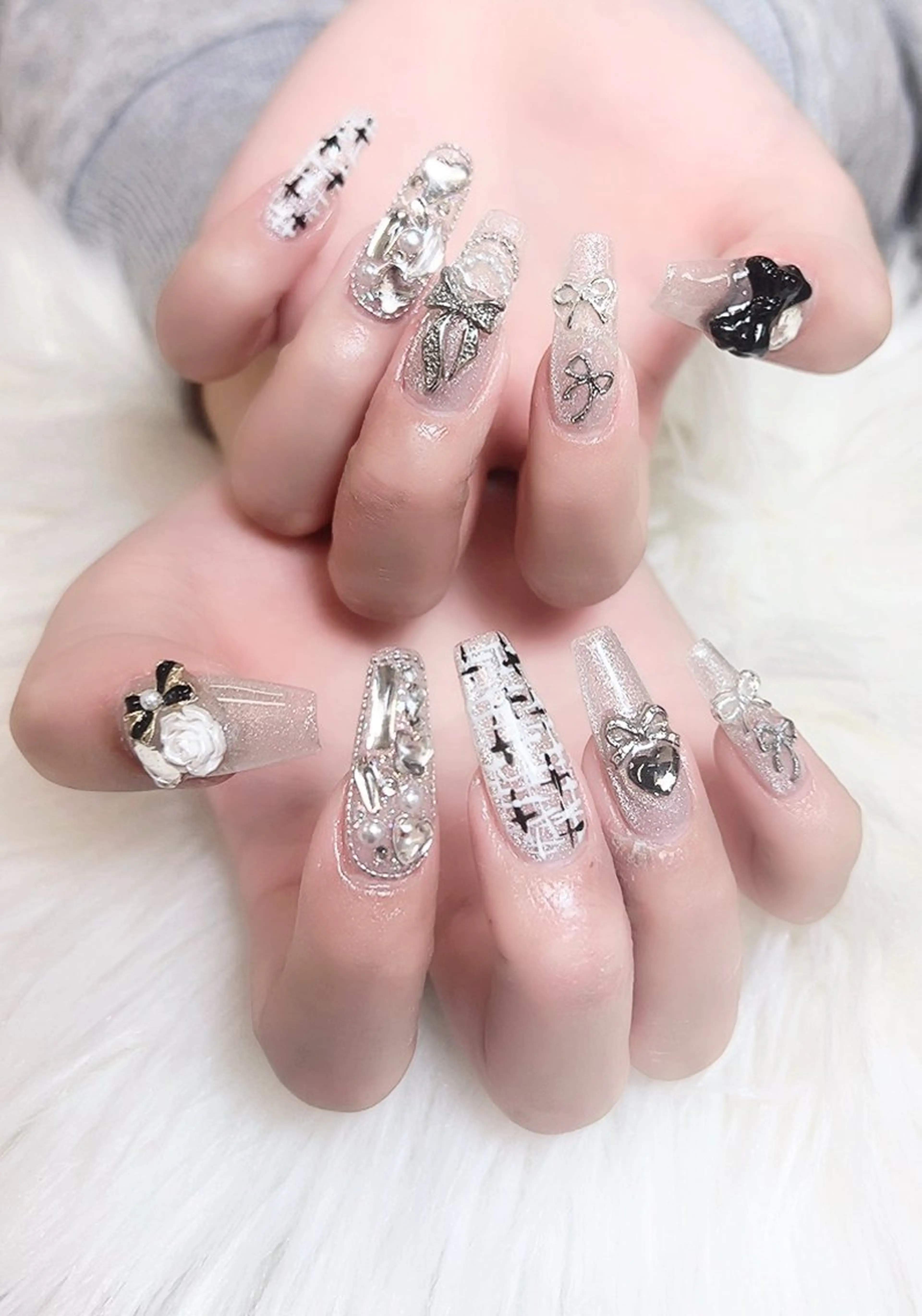 ネイル ハンドネイル 佐藤 依娜のネイルデザイン