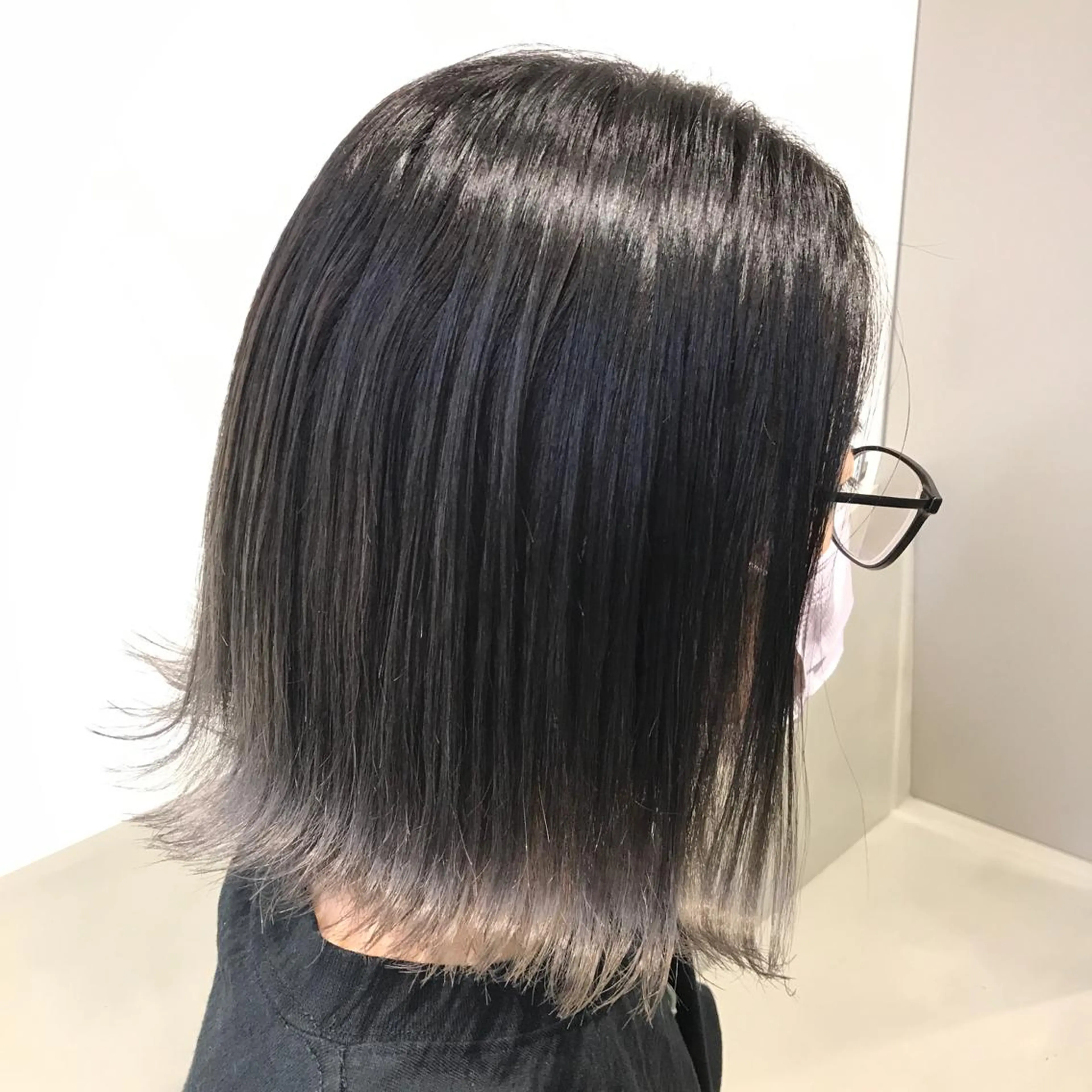 ショート カラー ブリーチ デザインカラー シルバー 【髪質改善カラー】 鈴木春樹/三軒茶屋のヘアスタイル