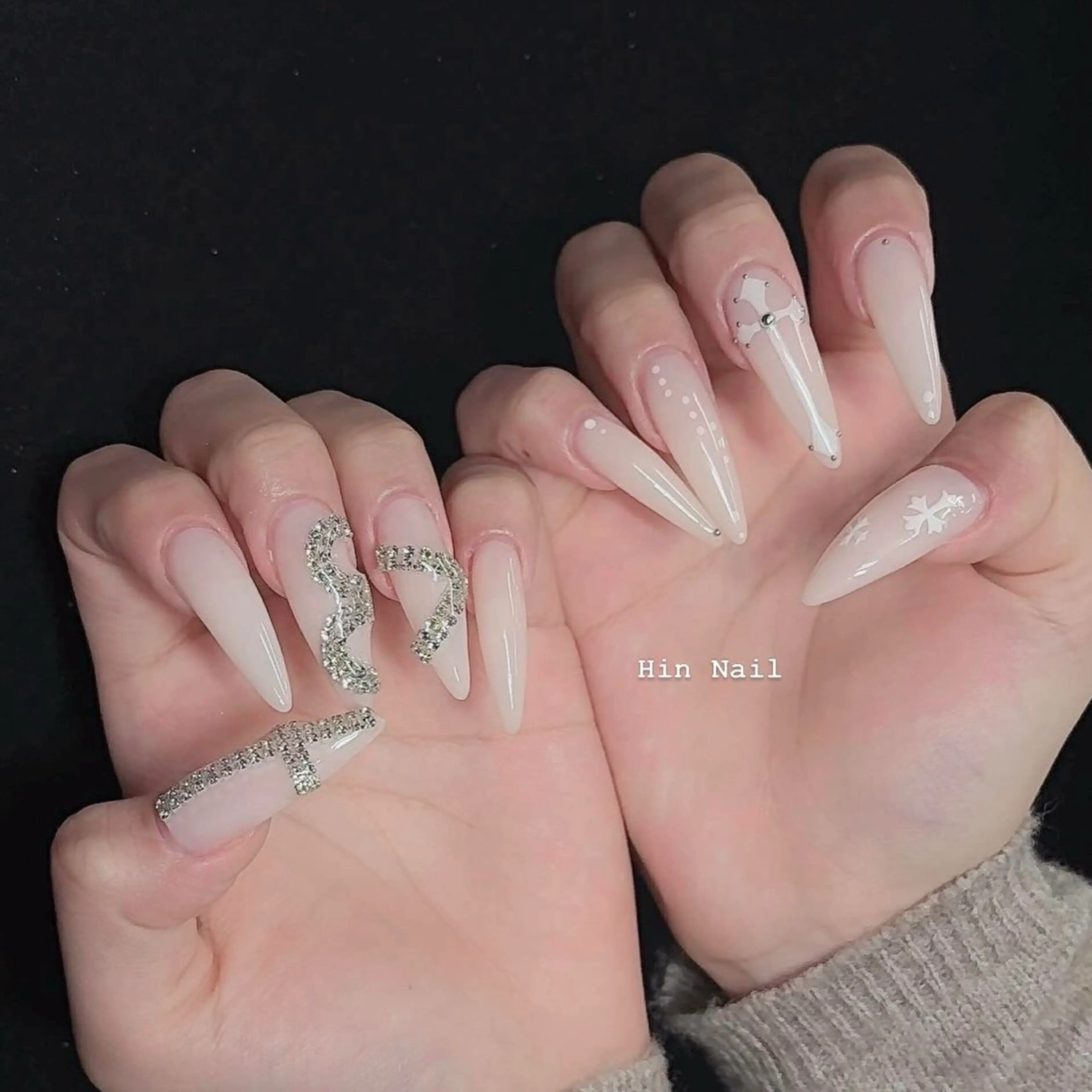 ネイル ハンドネイル HIN NAILのネイルデザイン